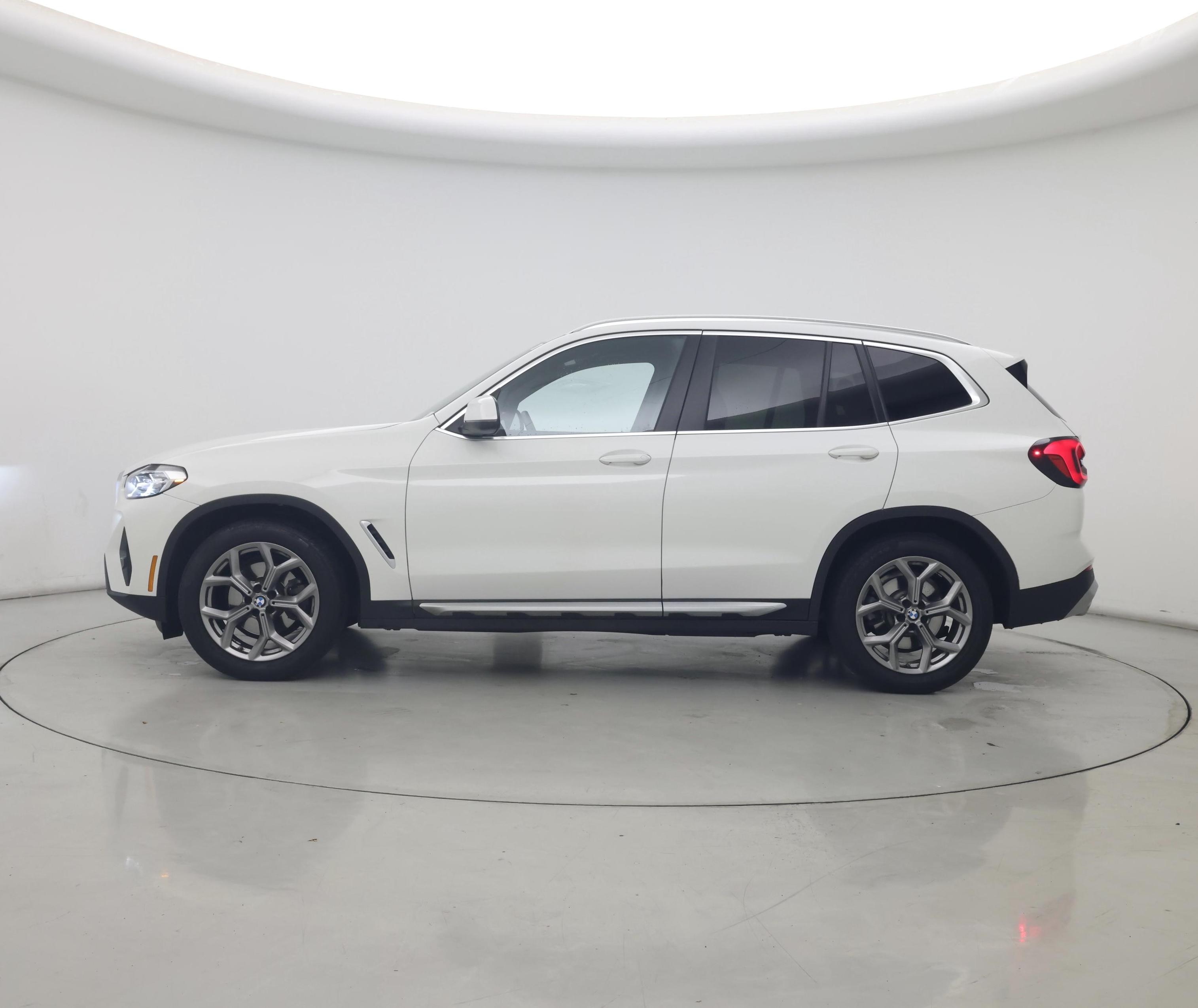 Thumbnail: 2022 BMW X3 - 3