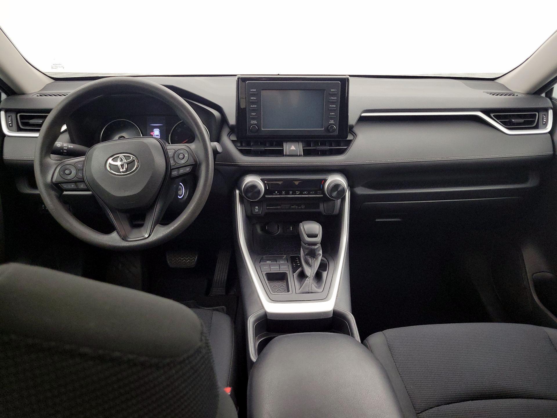 Thumbnail: 2019 Toyota RAV4 - 9