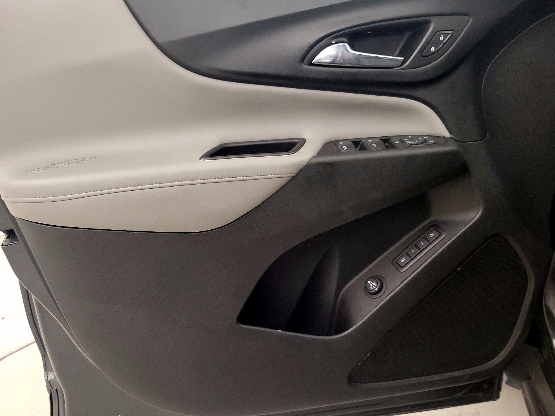 Thumbnail: 2019 Chevrolet Equinox - 12