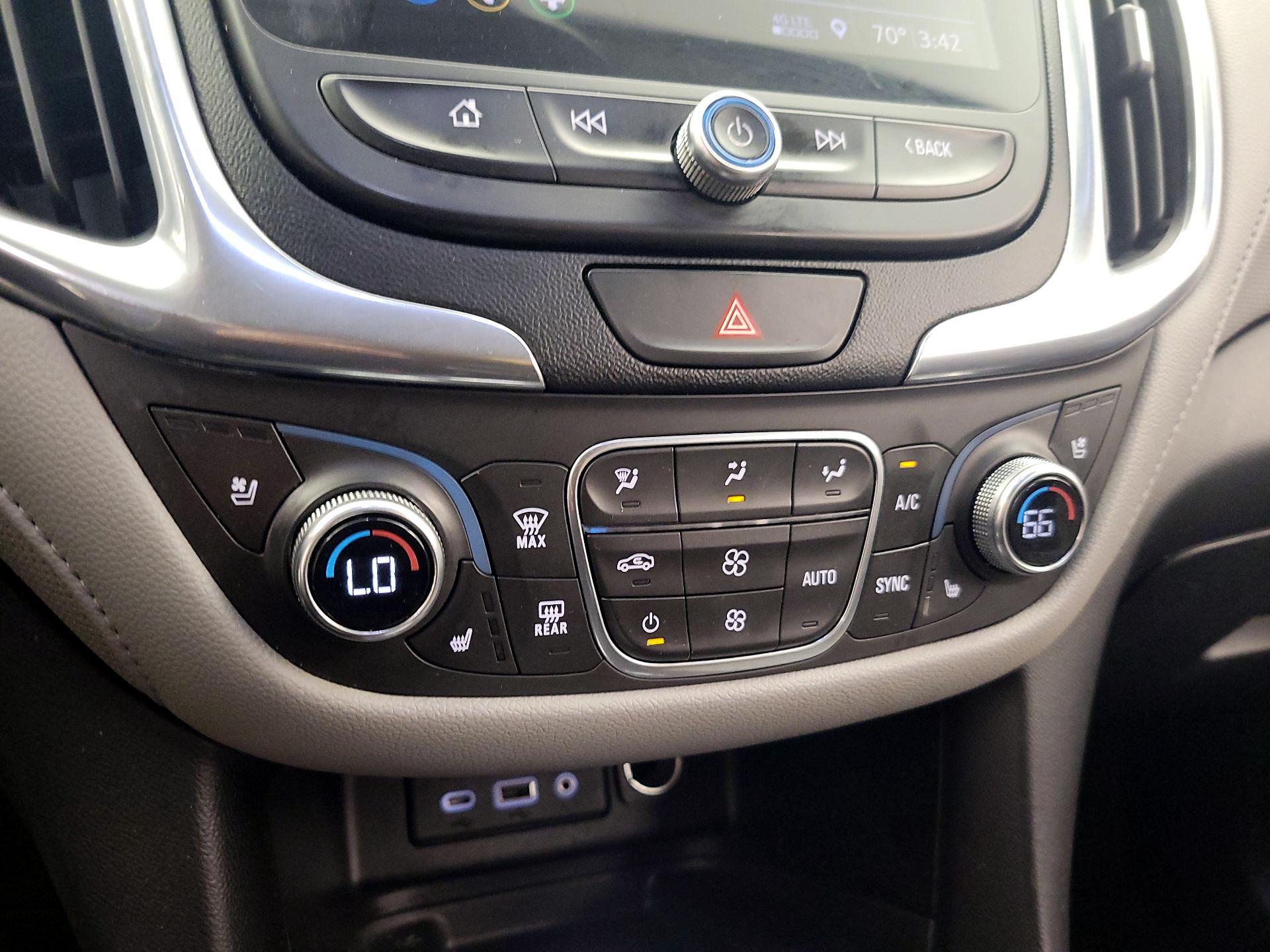 Thumbnail: 2019 Chevrolet Equinox - 16