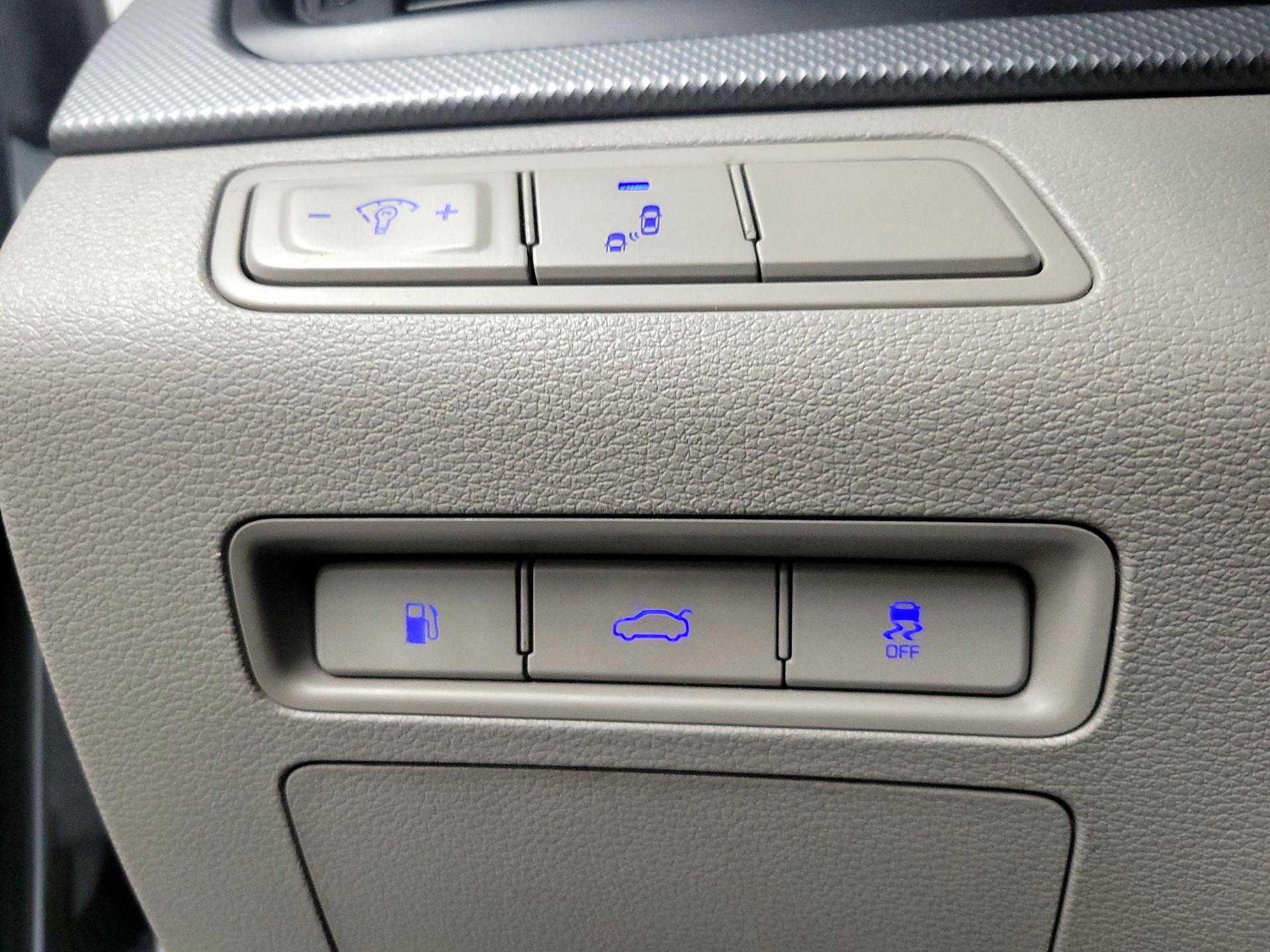 Thumbnail: 2018 Hyundai Sonata - 13