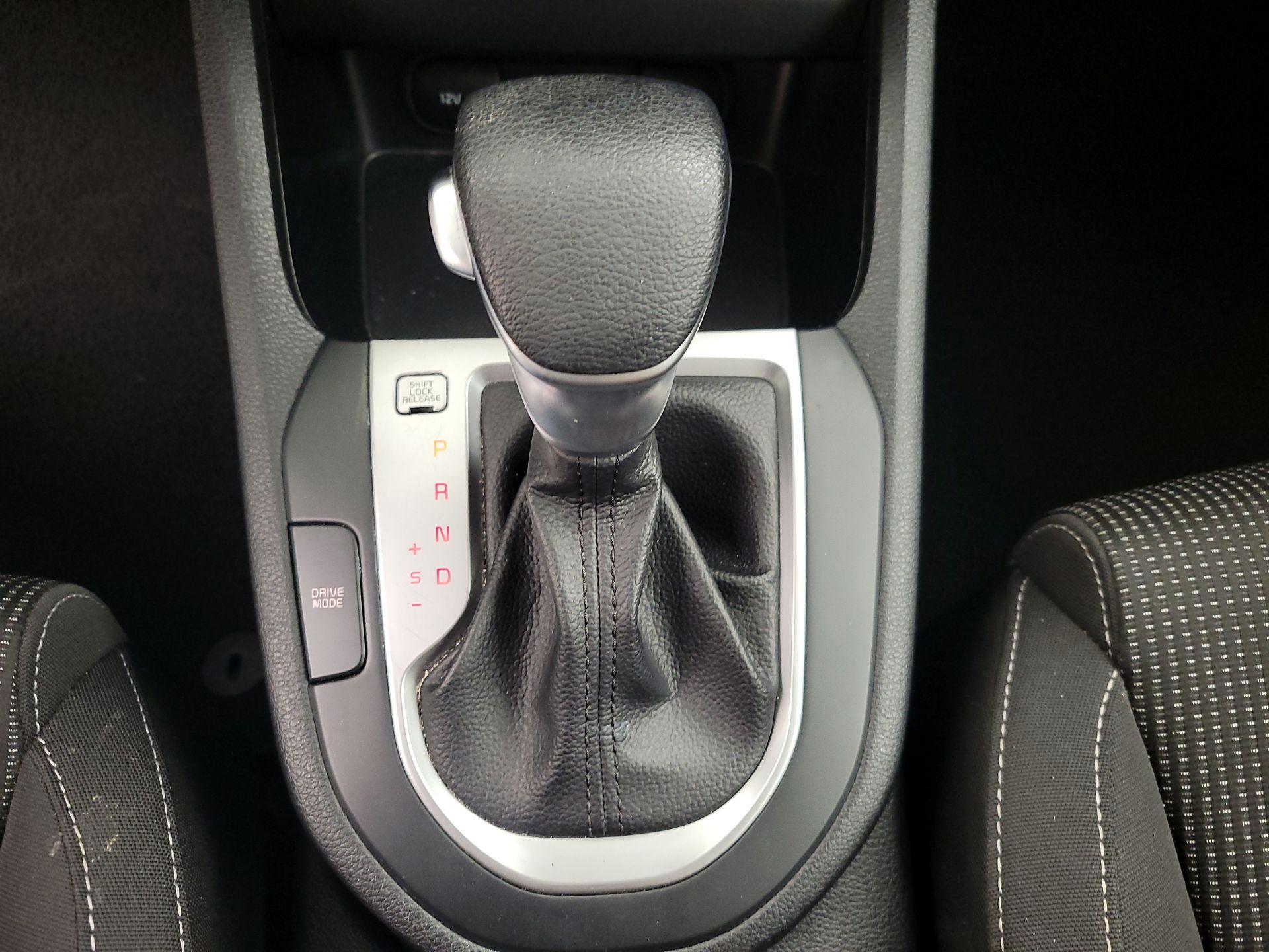 Thumbnail: 2019 Kia Forte - 15