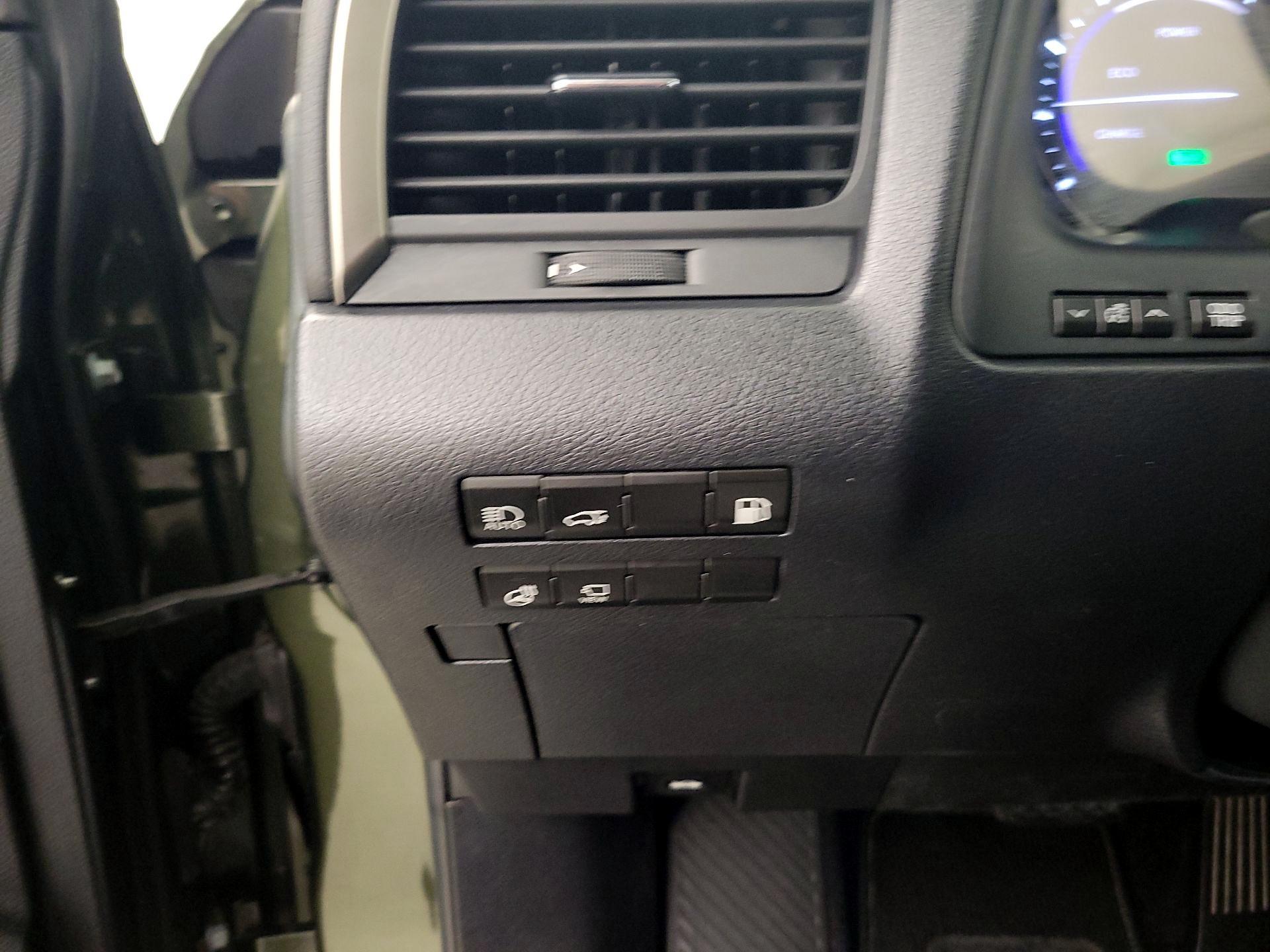 Thumbnail: 2021 Lexus RX - 13