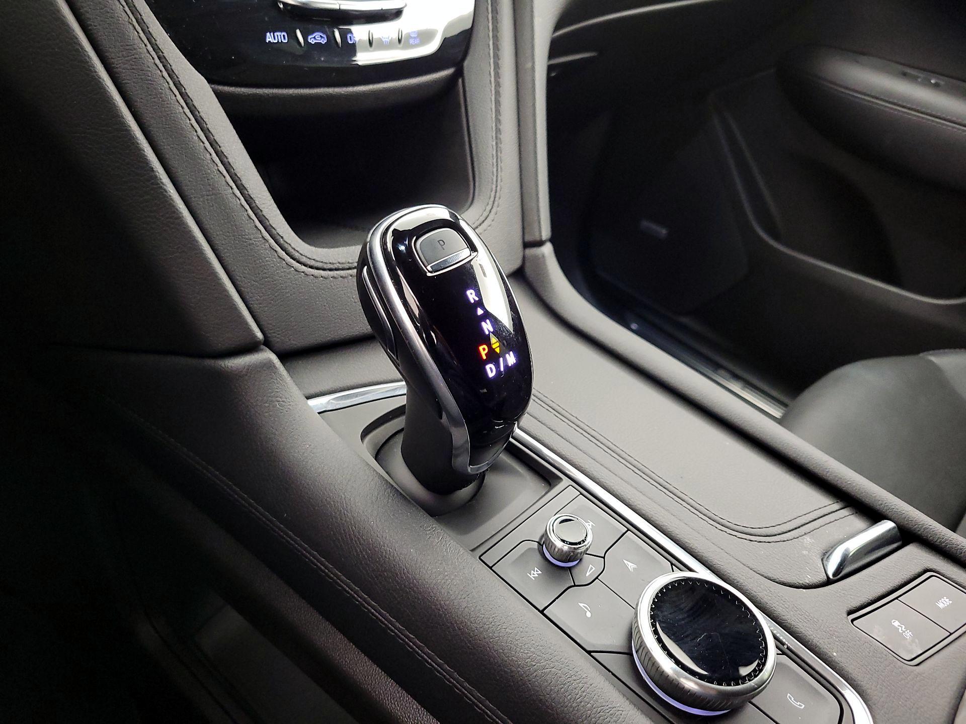 Thumbnail: 2025 Cadillac XT5 - 17