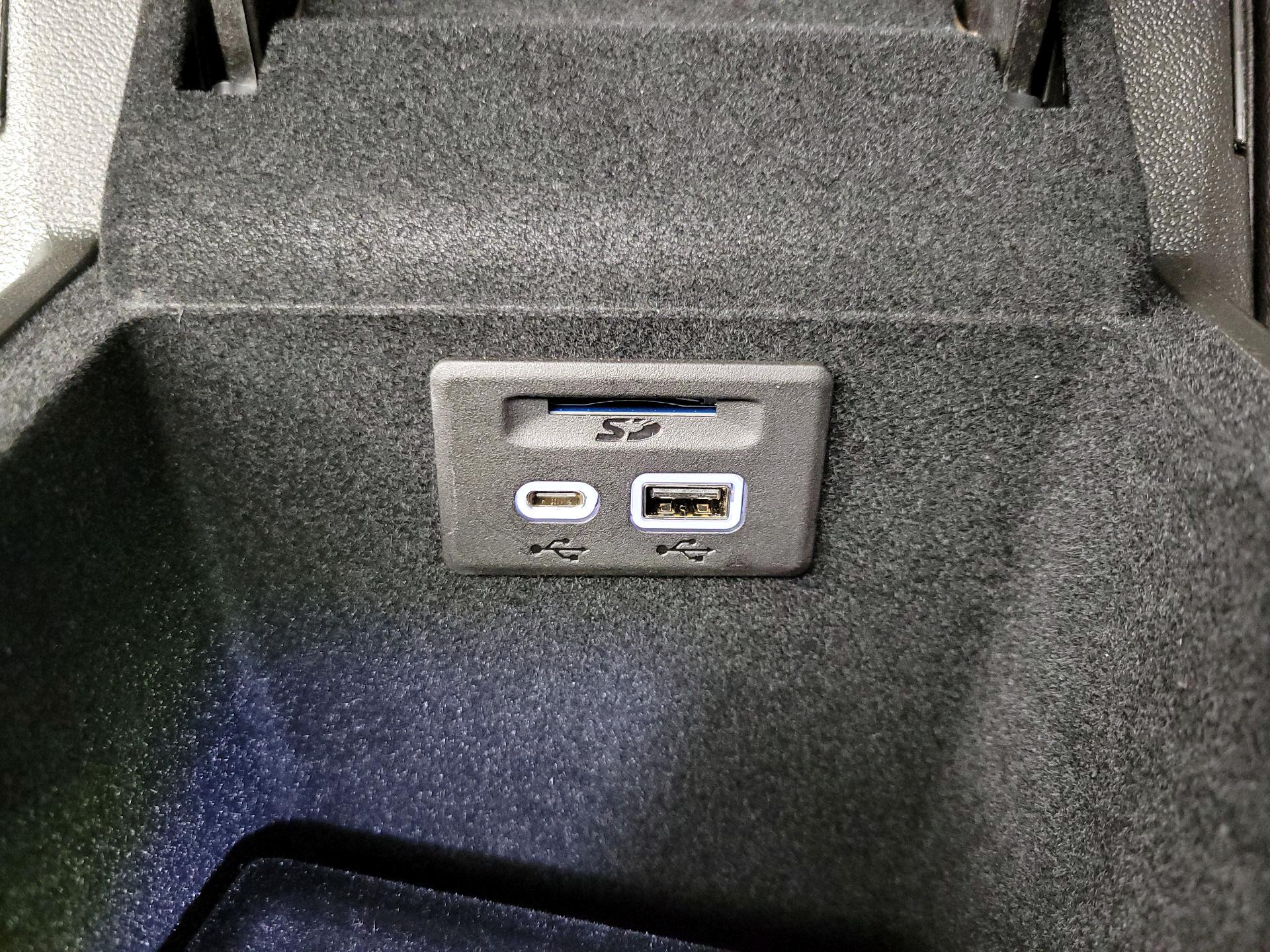 Thumbnail: 2025 Cadillac XT5 - 18