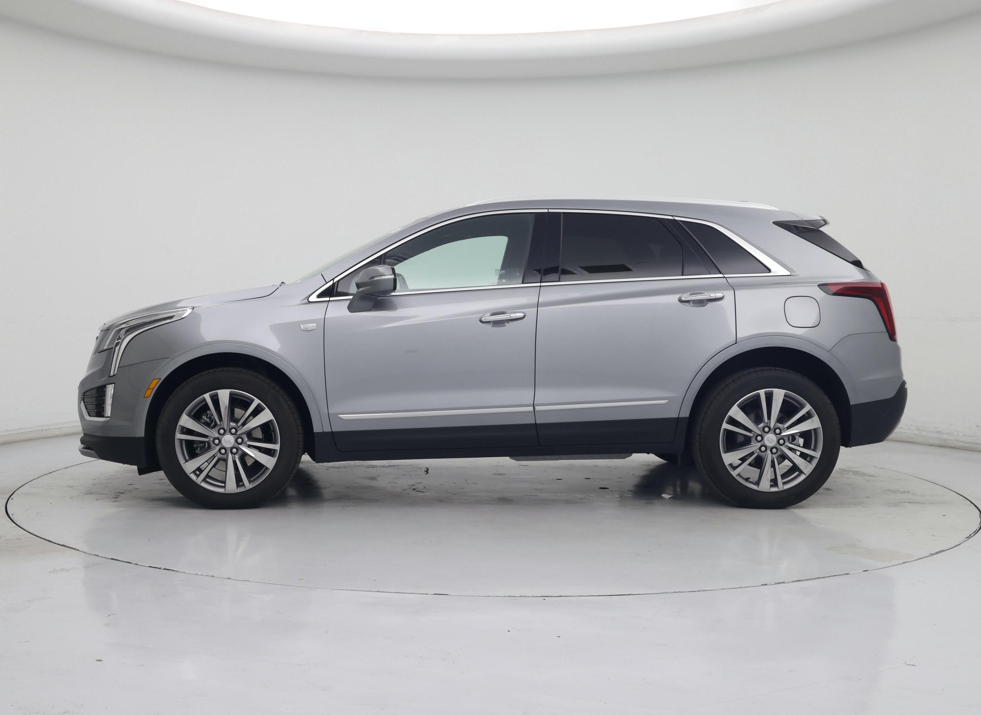 Thumbnail: 2025 Cadillac XT5 - 3