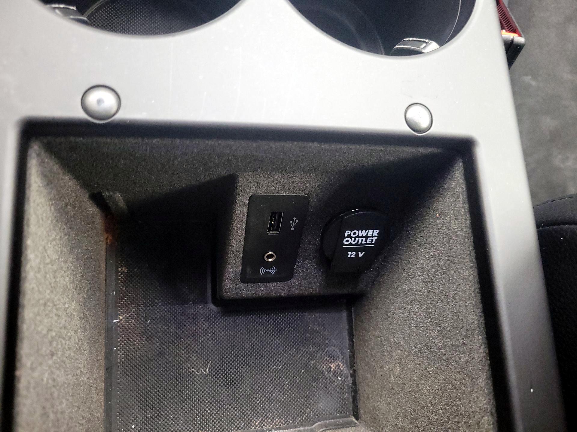 Thumbnail: 2017 Porsche Macan - 18