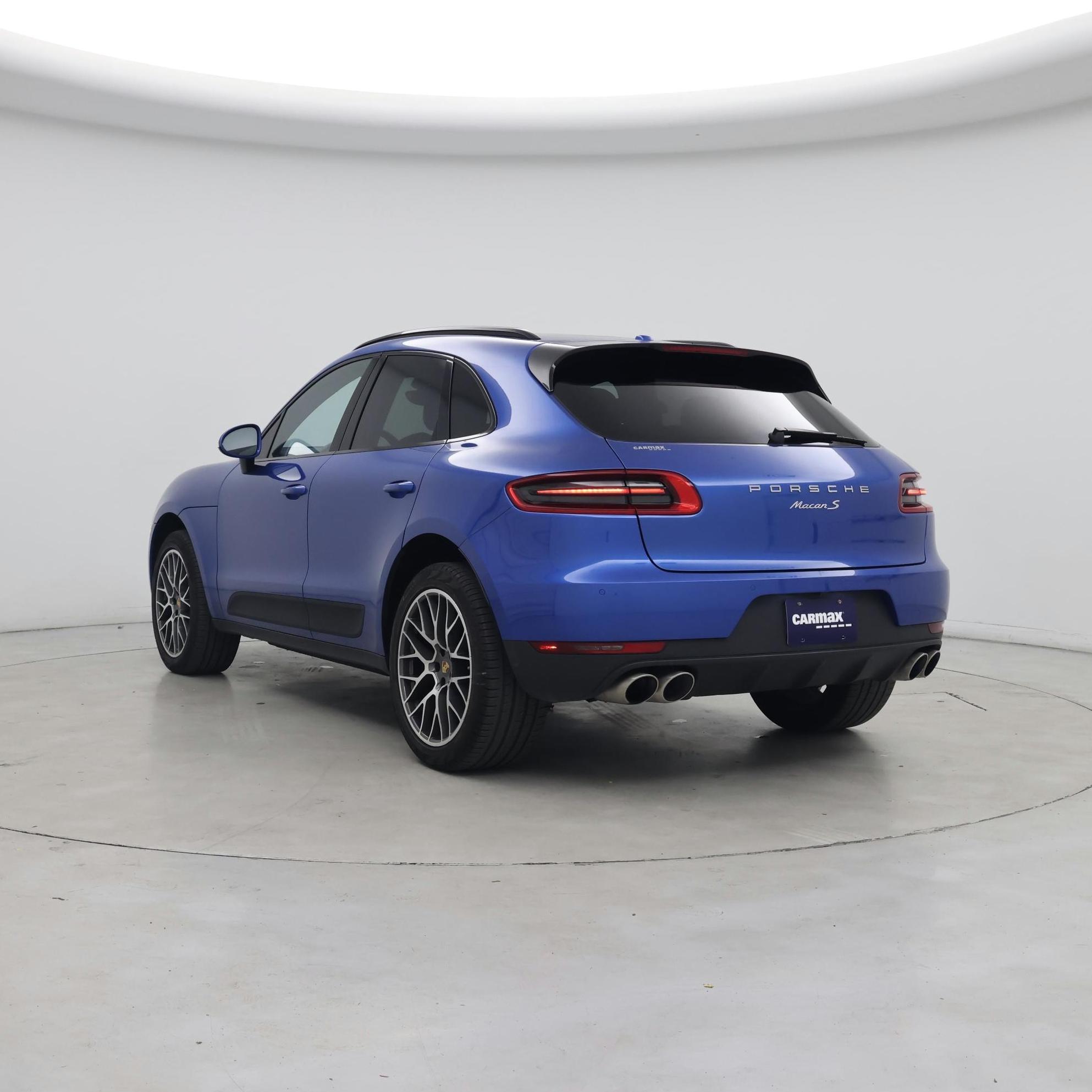 Thumbnail: 2017 Porsche Macan - 2