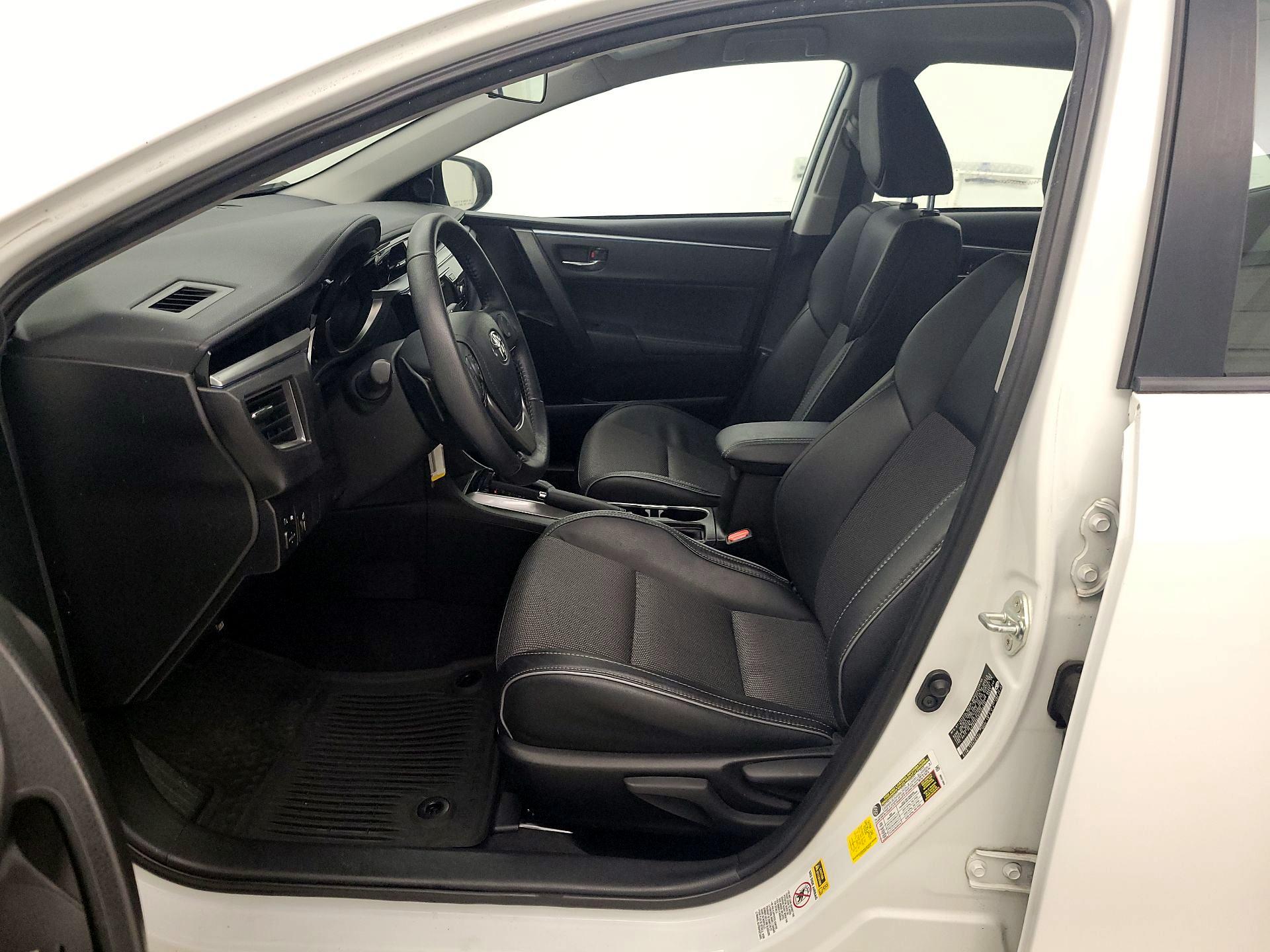 Thumbnail: 2015 Toyota Corolla - 11