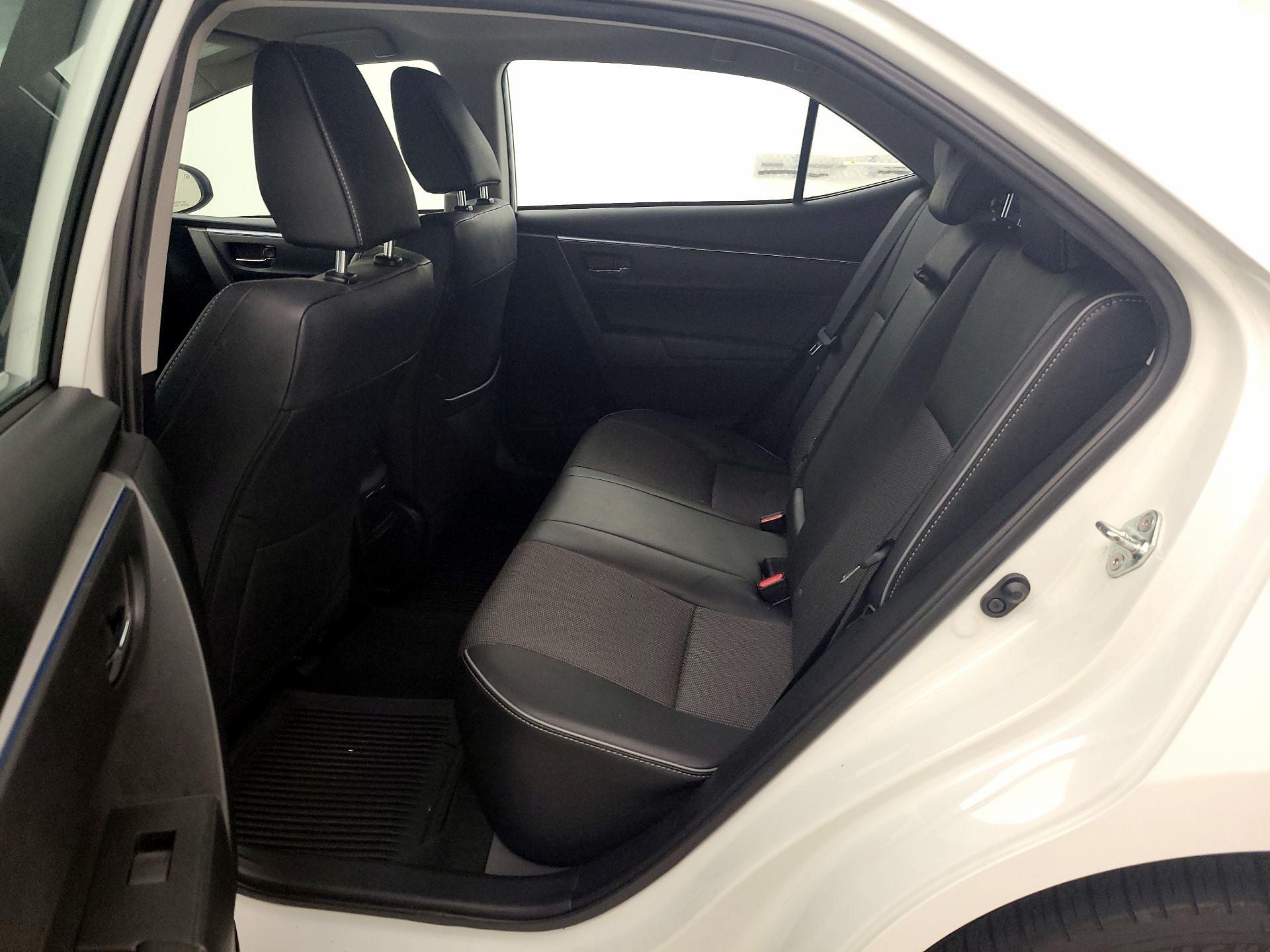 Thumbnail: 2015 Toyota Corolla - 19