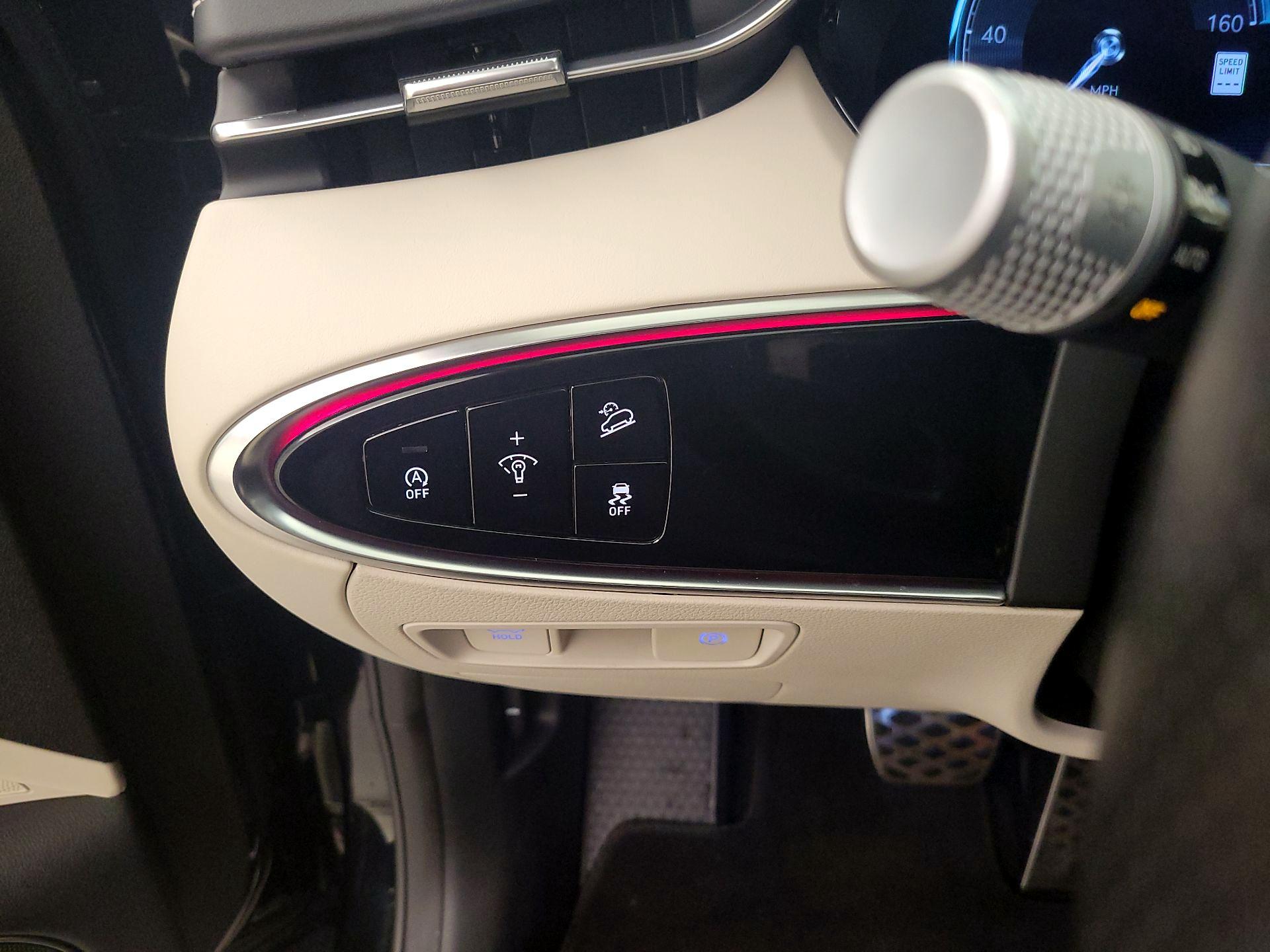 Thumbnail: 2023 Genesis GV70 - 13