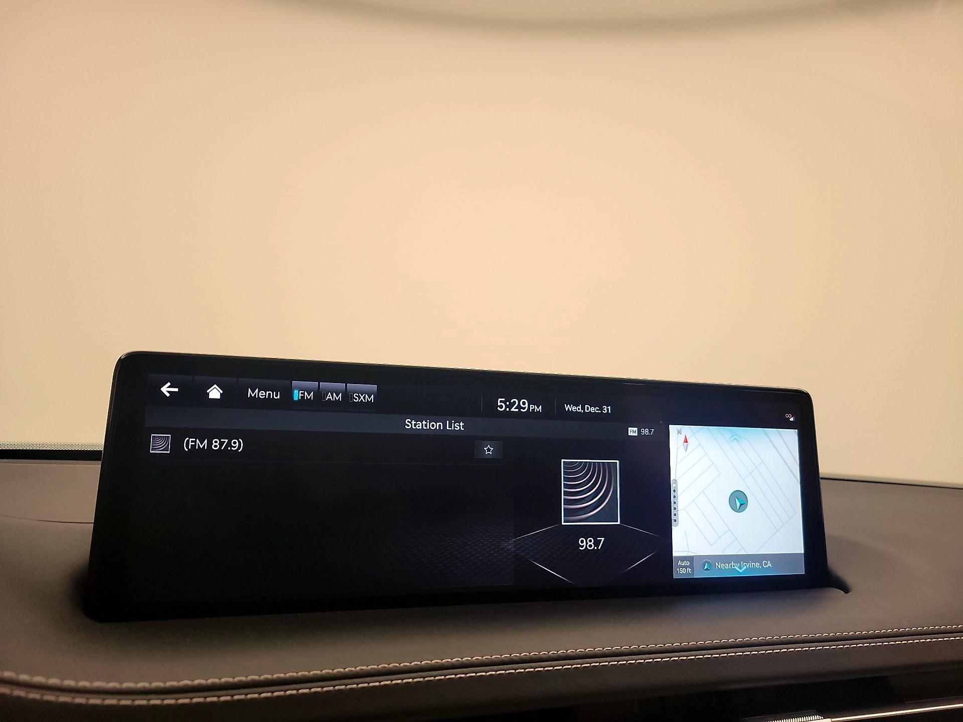 Thumbnail: 2023 Genesis GV70 - 14