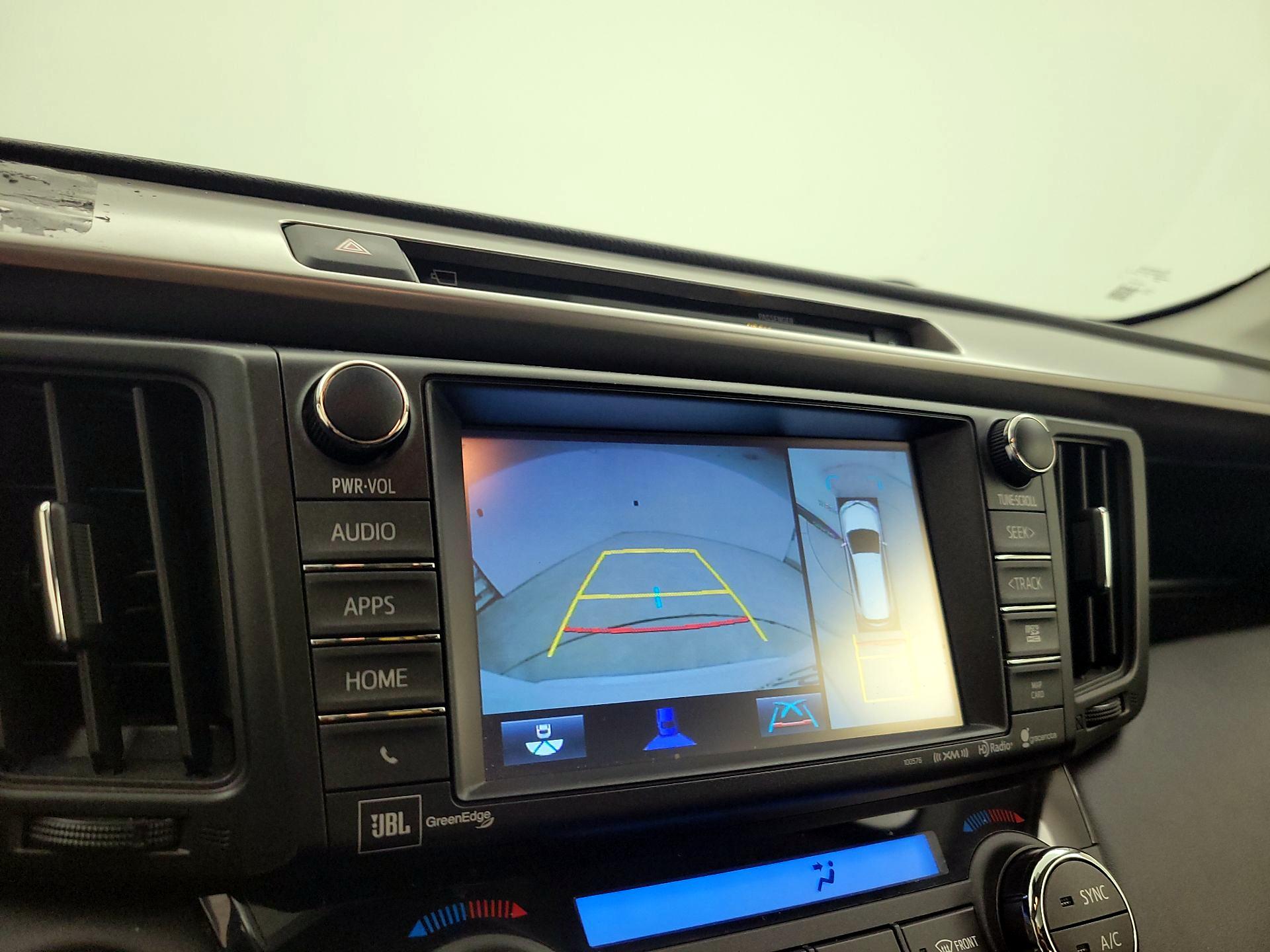 Thumbnail: 2016 Toyota RAV4 - 14