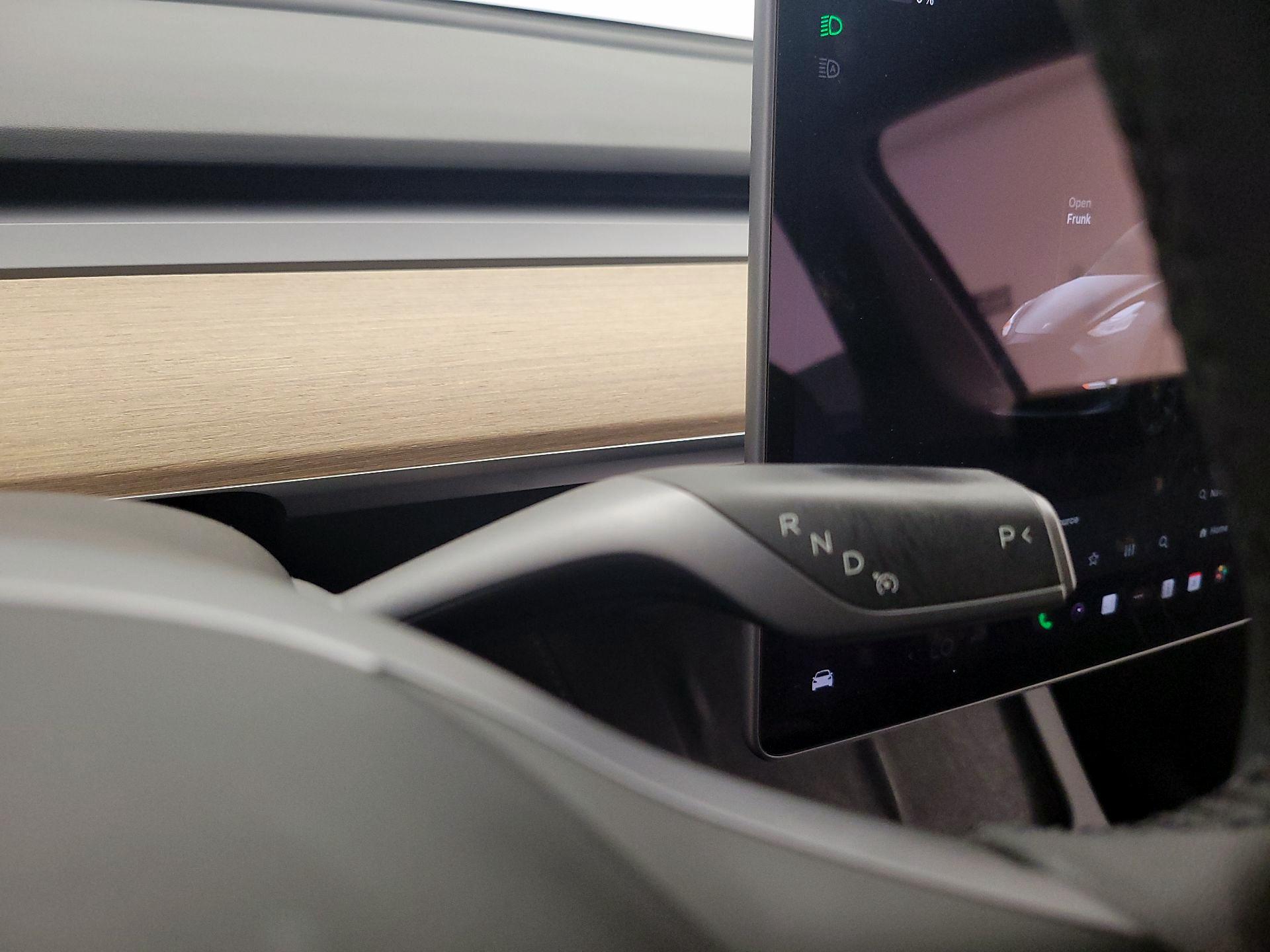 Thumbnail: 2022 Tesla Model Y - 17