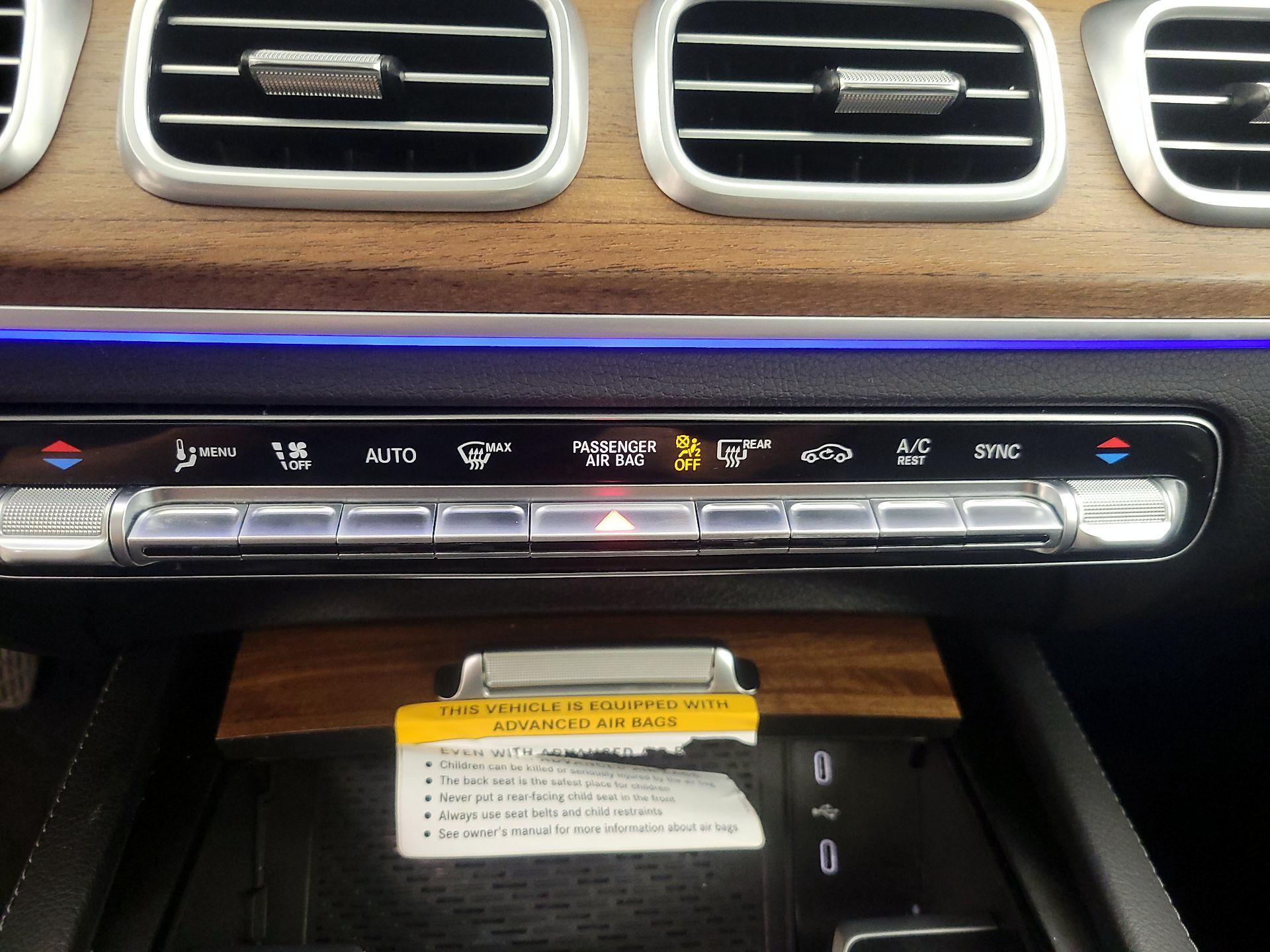 Thumbnail: 2025 Mercedes-Benz GLE - 17