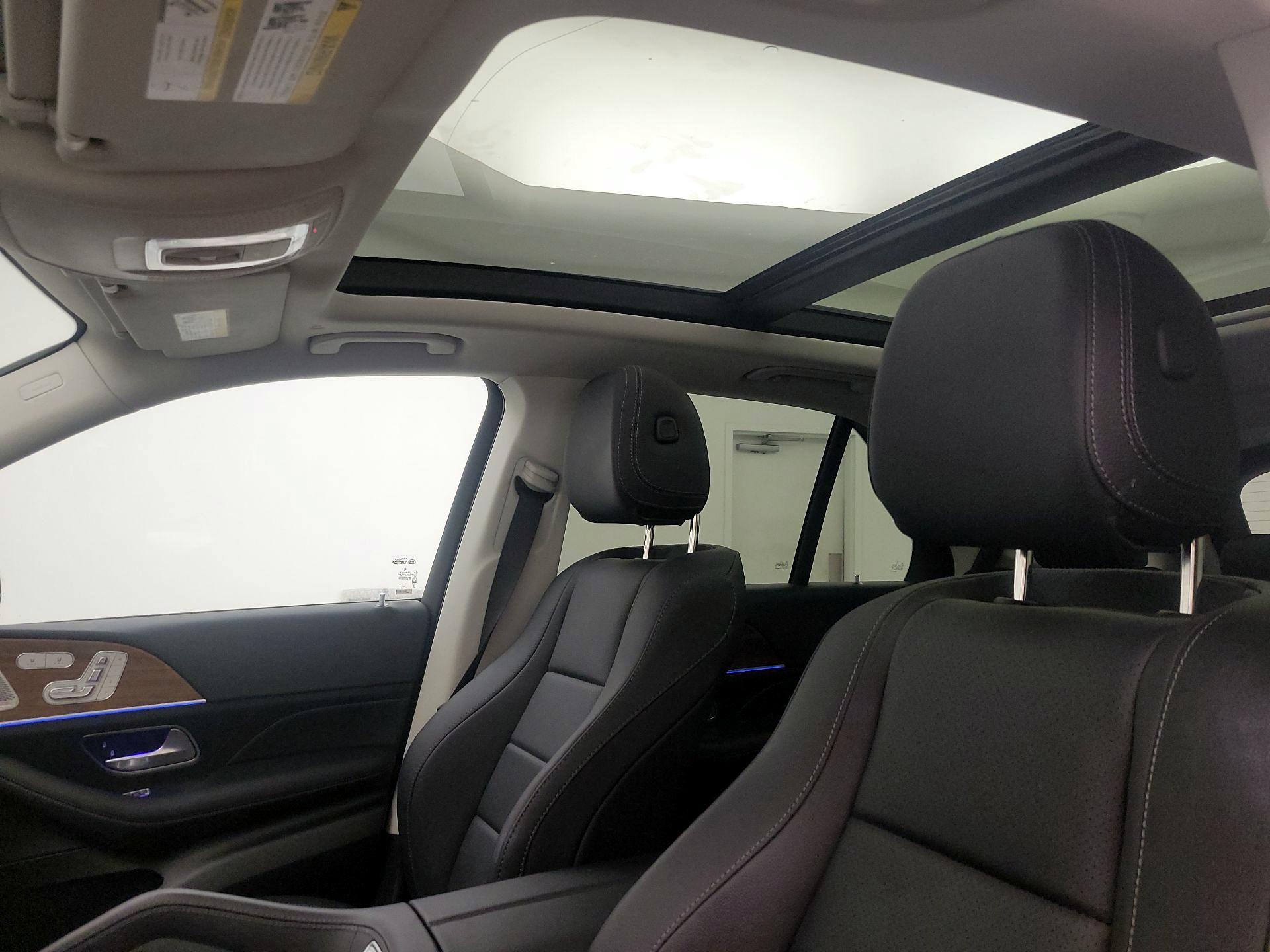 Thumbnail: 2025 Mercedes-Benz GLE - 20