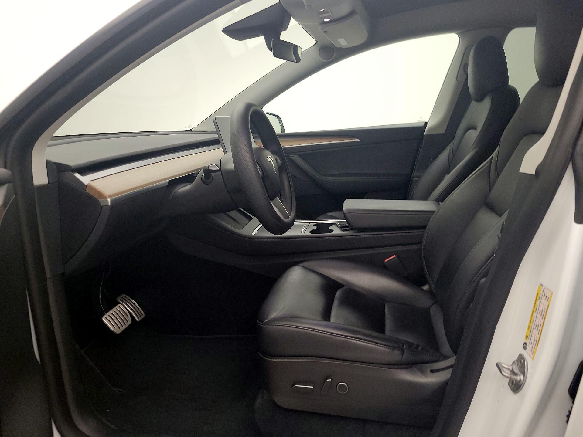 Thumbnail: 2022 Tesla Model Y - 11