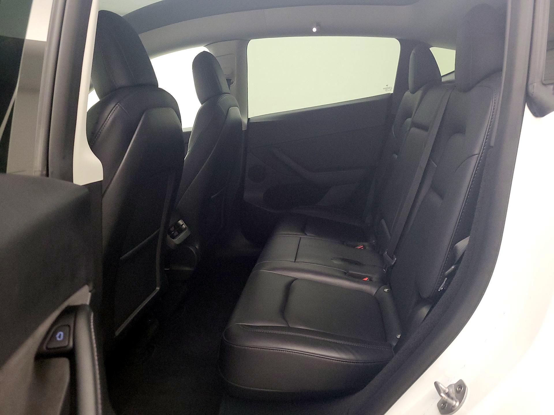 Thumbnail: 2022 Tesla Model Y - 18