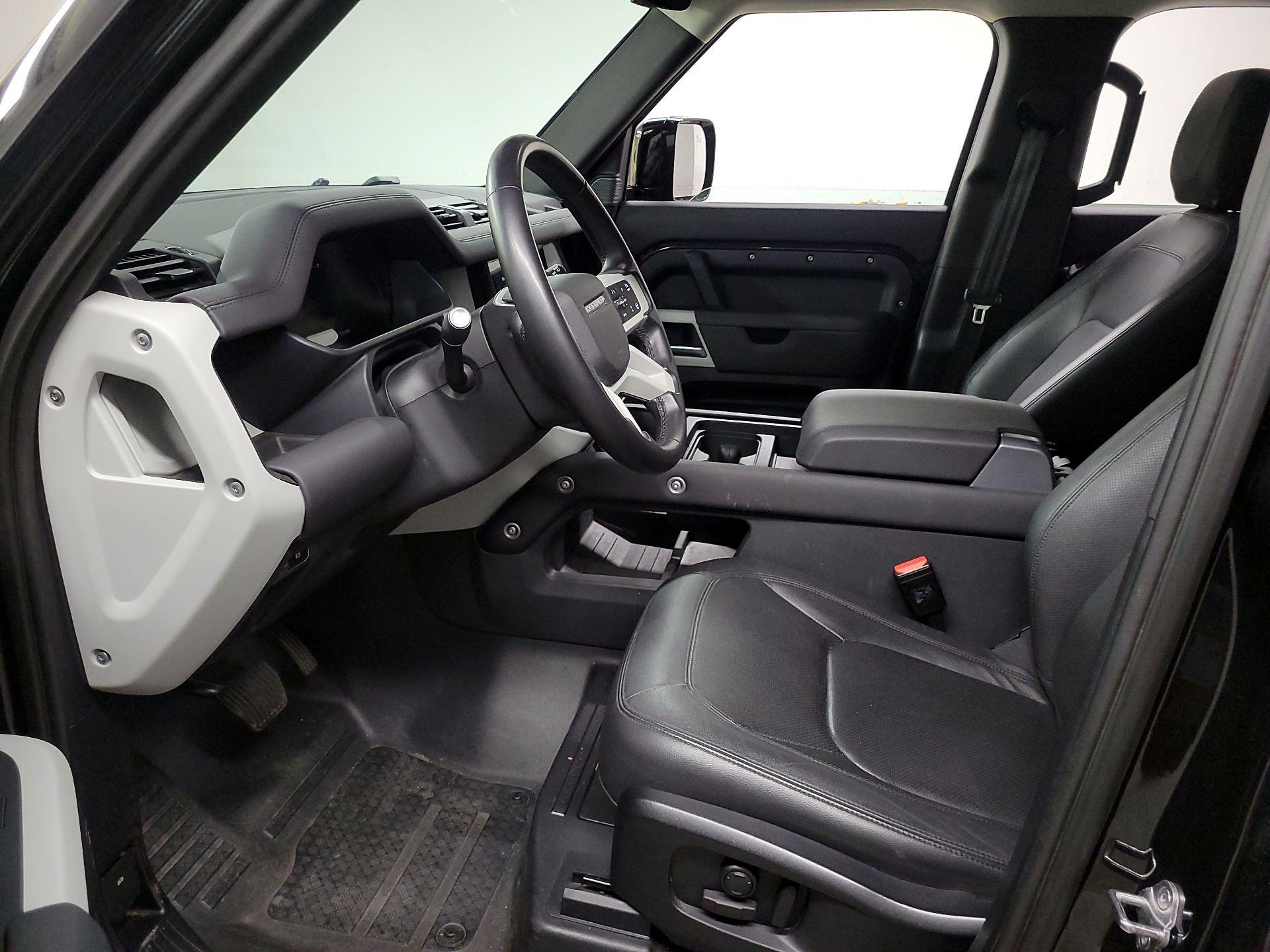 Thumbnail: 2024 Land Rover Defender - 11