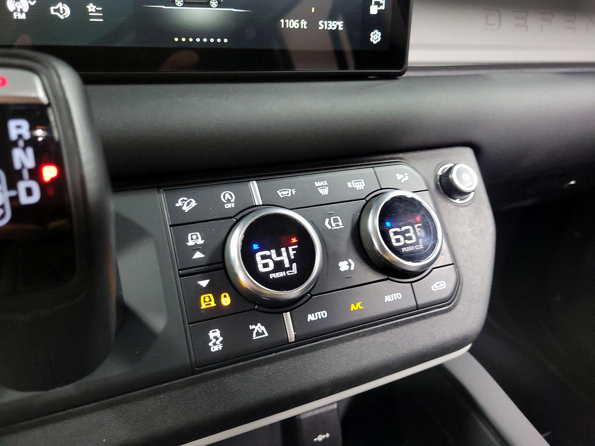 Thumbnail: 2024 Land Rover Defender - 15