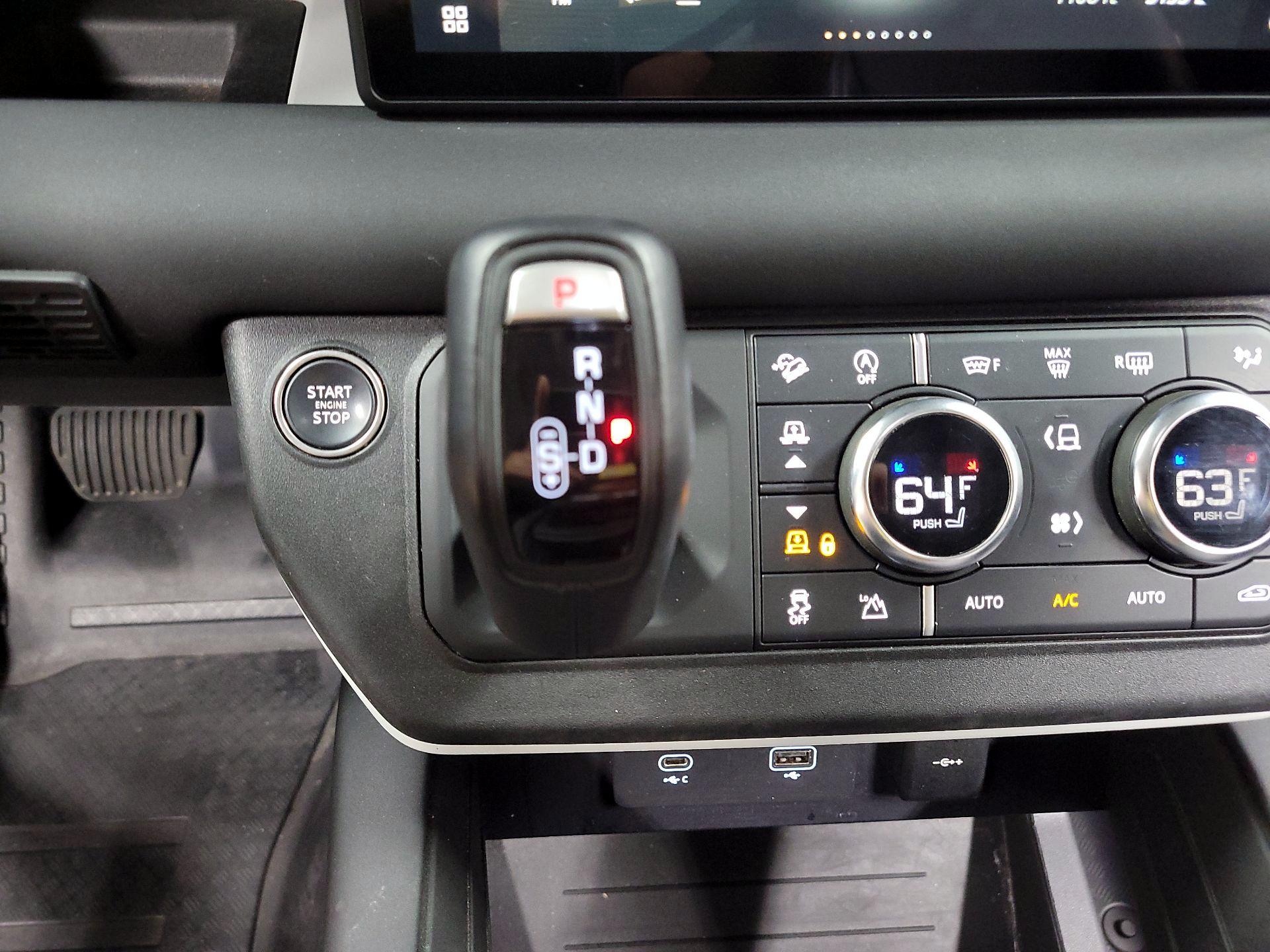 Thumbnail: 2024 Land Rover Defender - 16