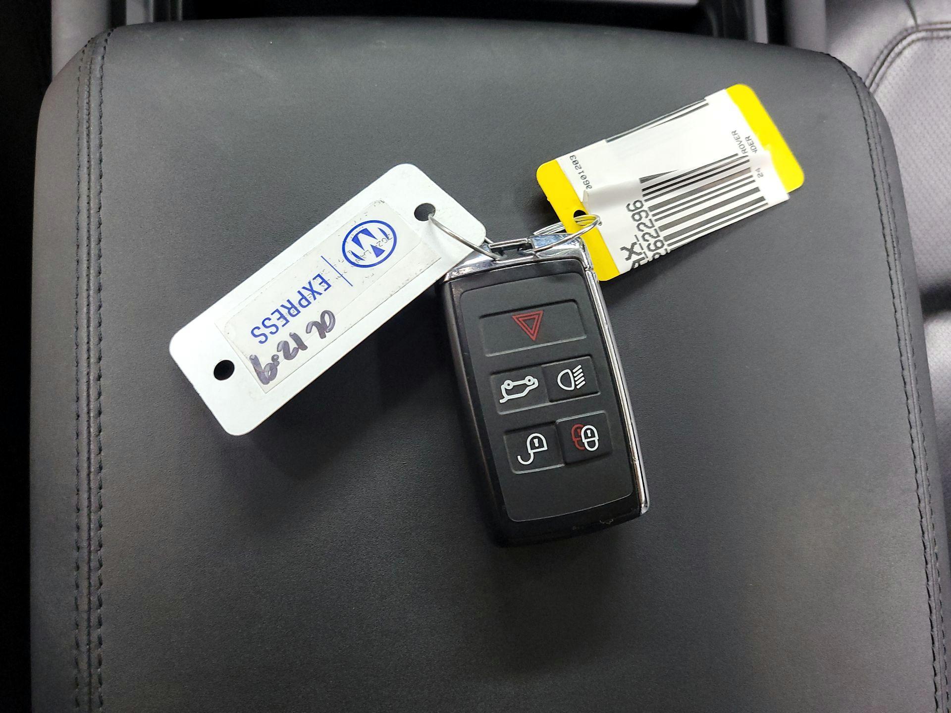 Thumbnail: 2024 Land Rover Defender - 19