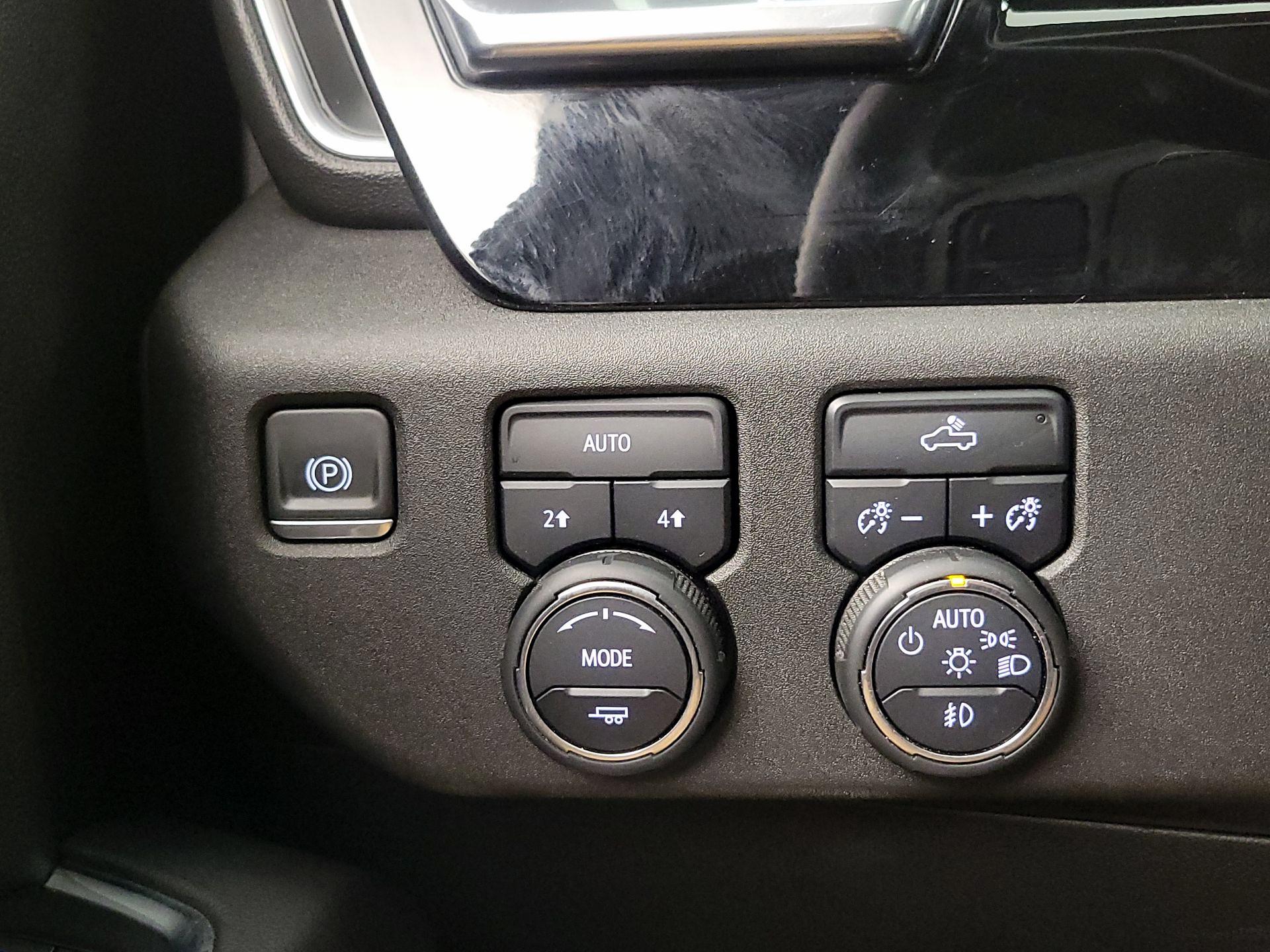 Thumbnail: 2022 Chevrolet Silverado 1500 - 13