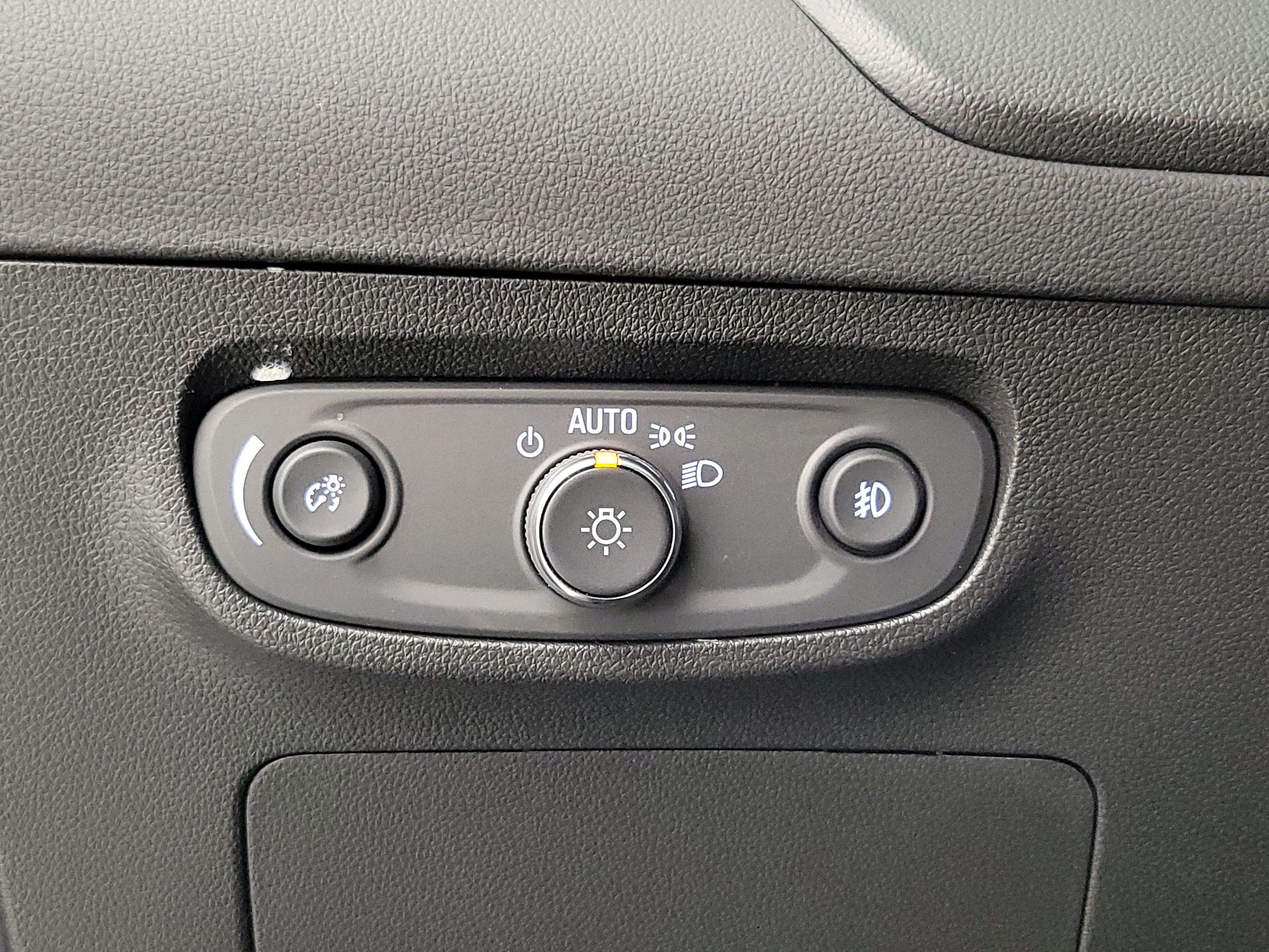 Thumbnail: 2022 Buick Encore GX - 13