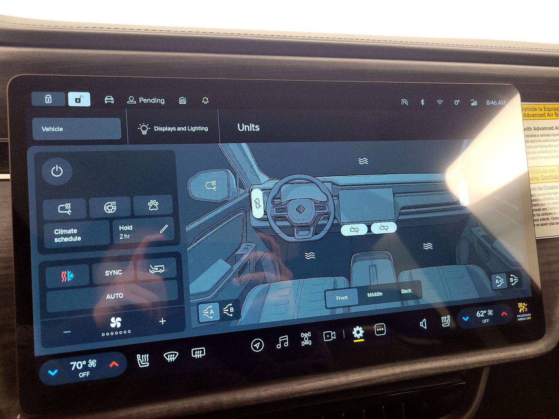 Thumbnail: 2026 Rivian R1S - 15