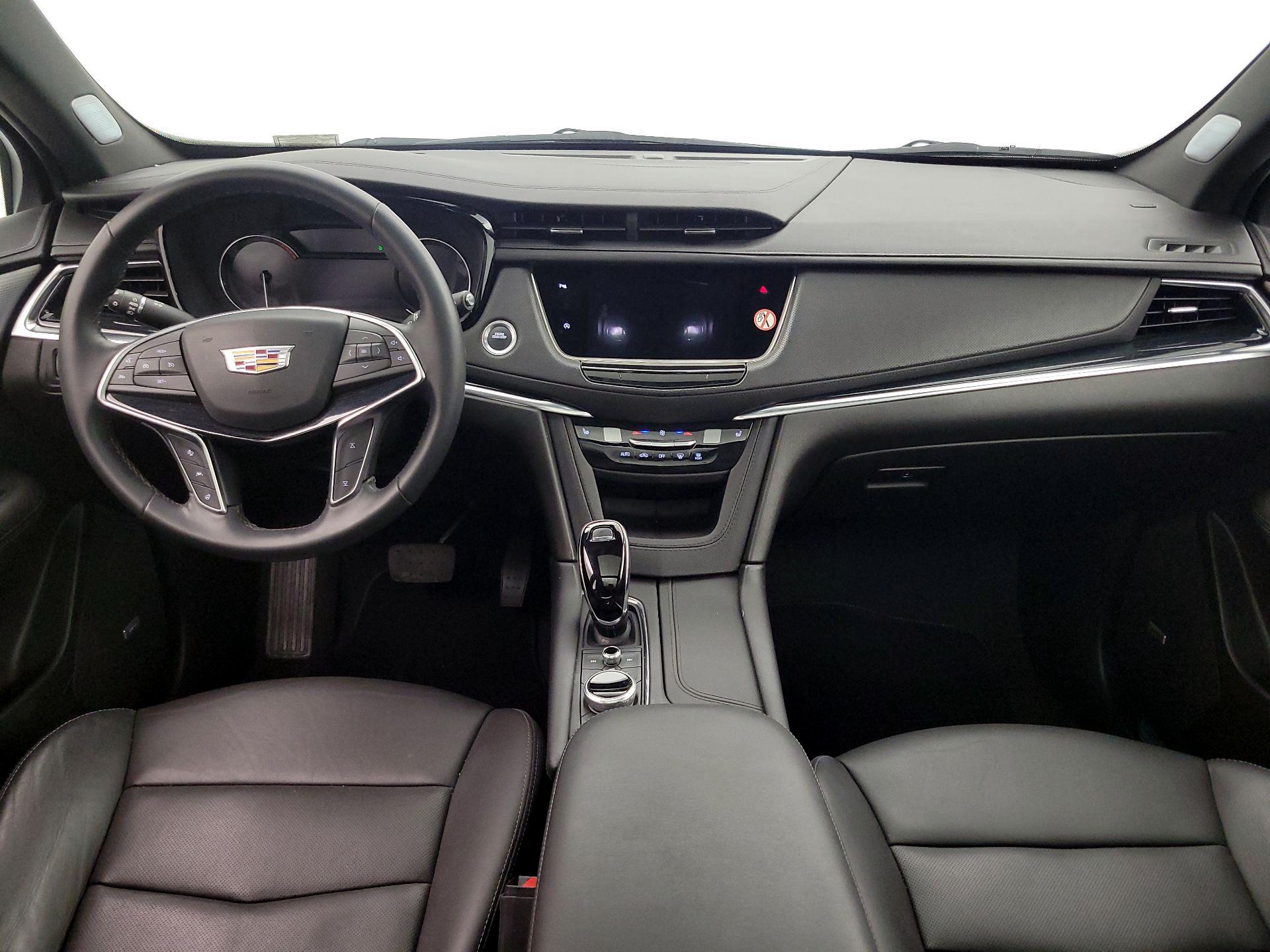 Thumbnail: 2025 Cadillac XT5 - 9