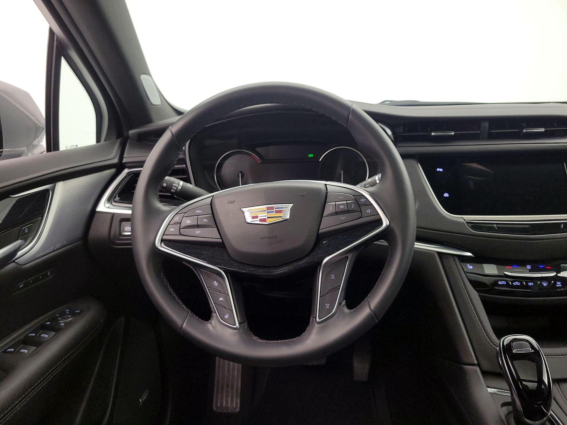 Thumbnail: 2025 Cadillac XT5 - 10