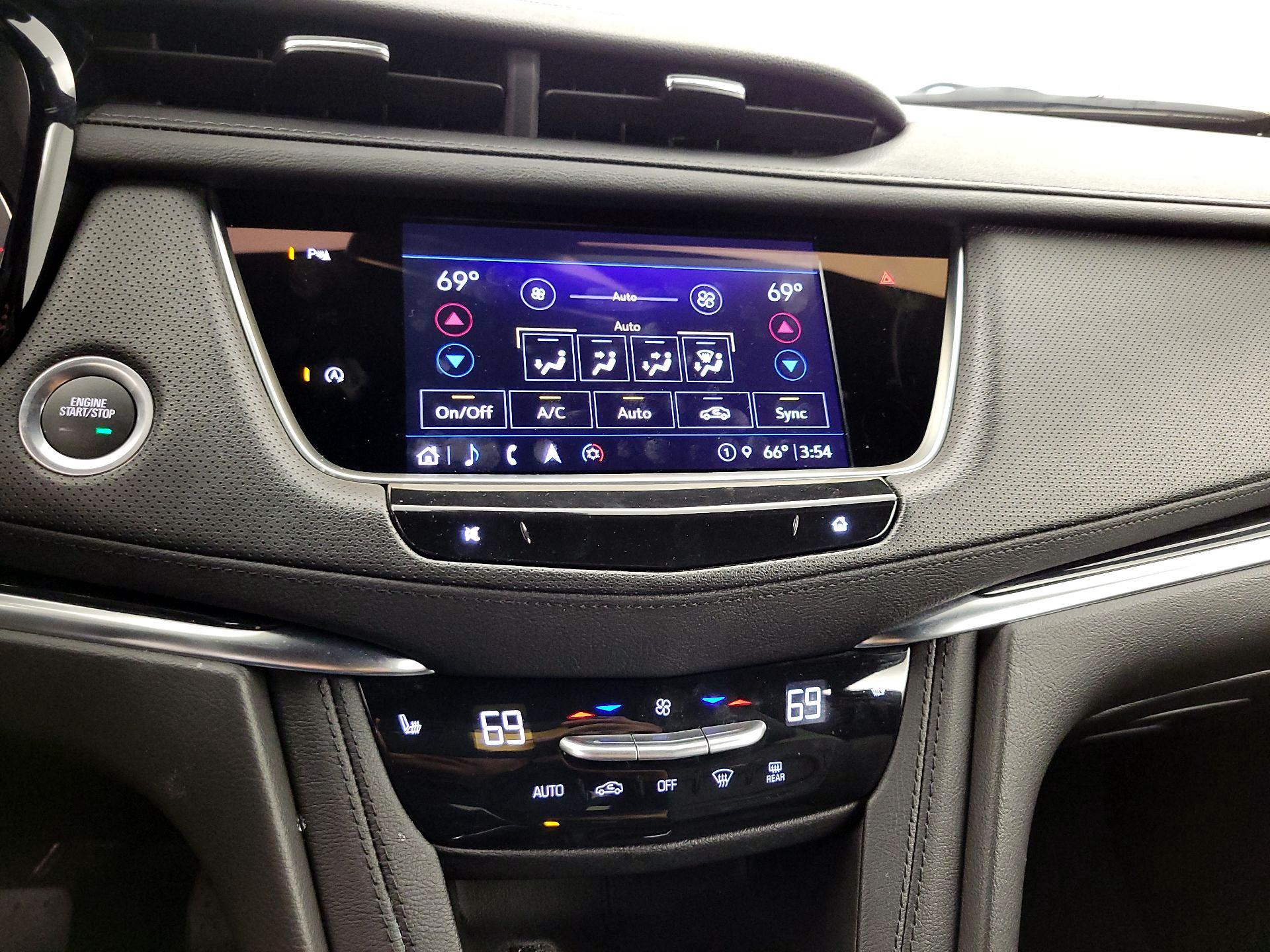 Thumbnail: 2025 Cadillac XT5 - 16