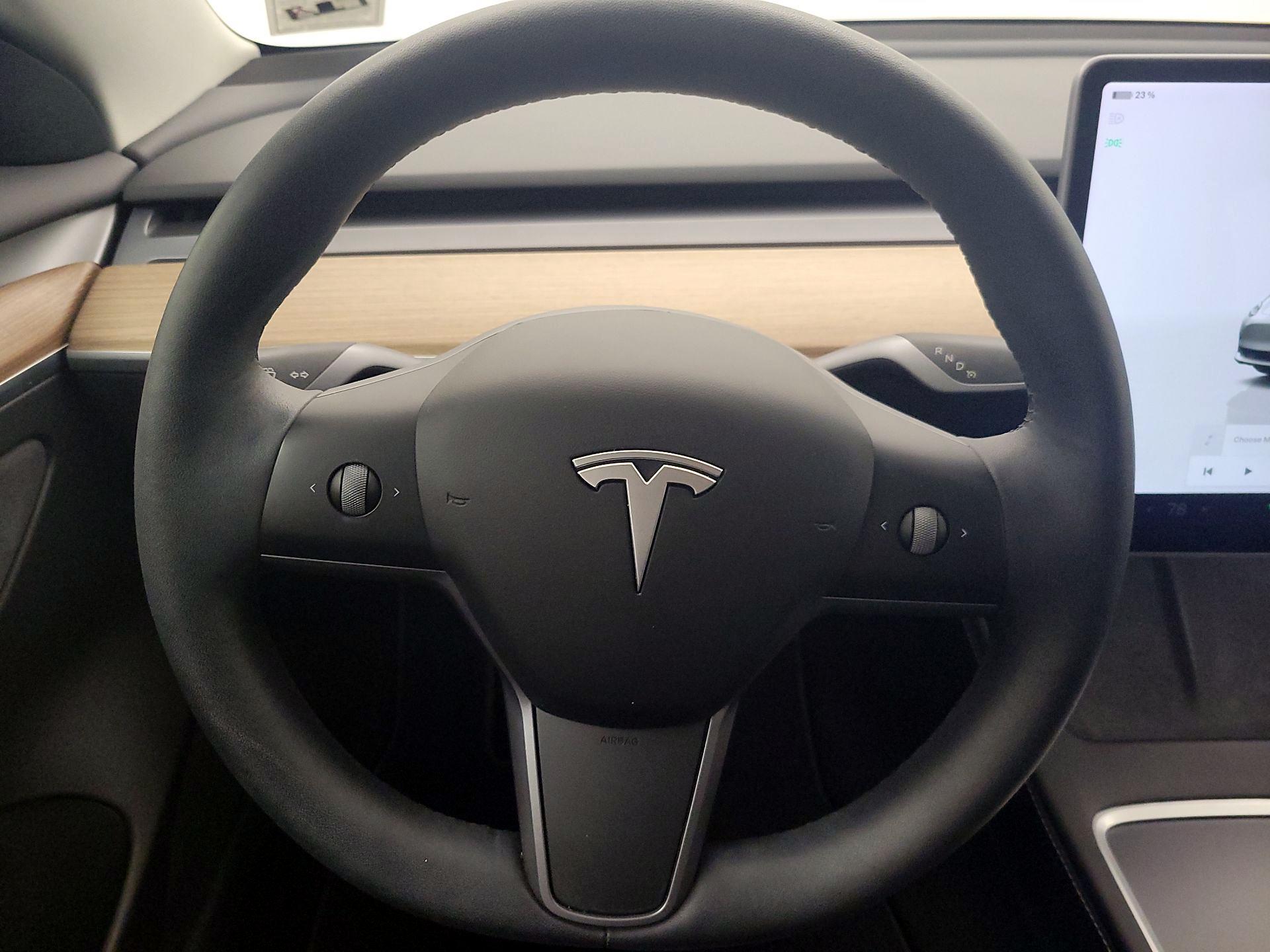 Thumbnail: 2022 Tesla Model 3 - 10