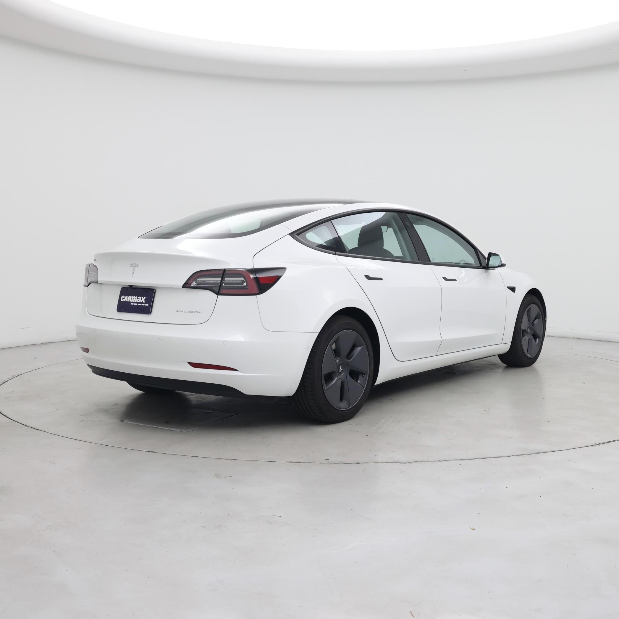 Thumbnail: 2022 Tesla Model 3 - 8