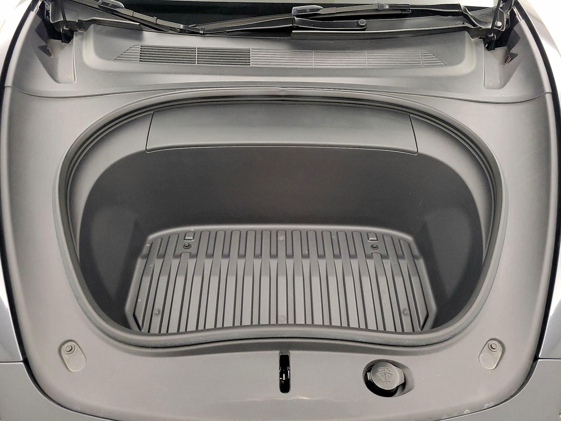 Thumbnail: 2024 Tesla Model 3 - 20