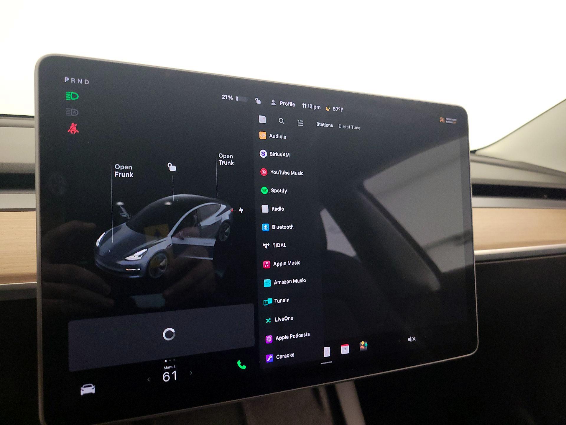 Thumbnail: 2022 Tesla Model 3 - 15