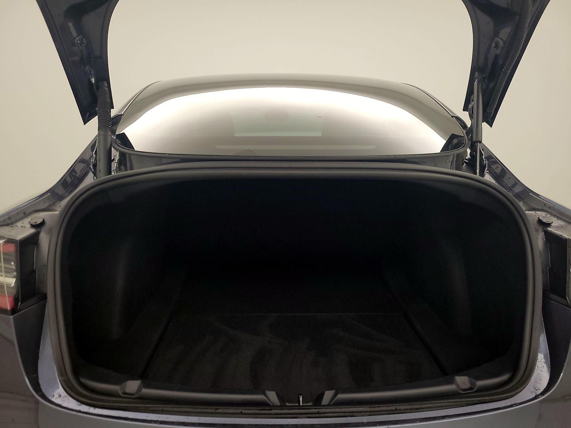 Thumbnail: 2022 Tesla Model 3 - 19