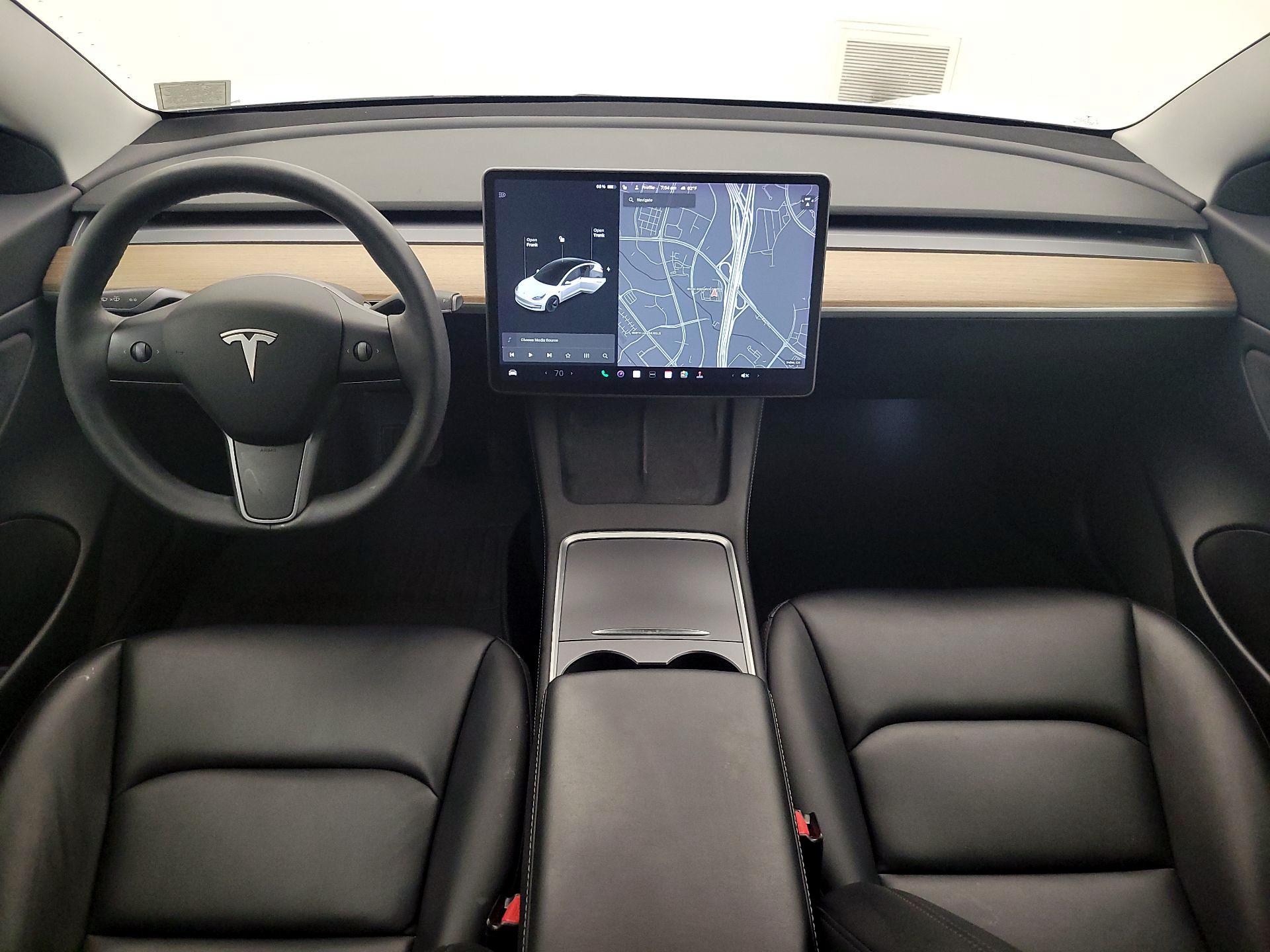 Thumbnail: 2021 Tesla Model 3 - 9