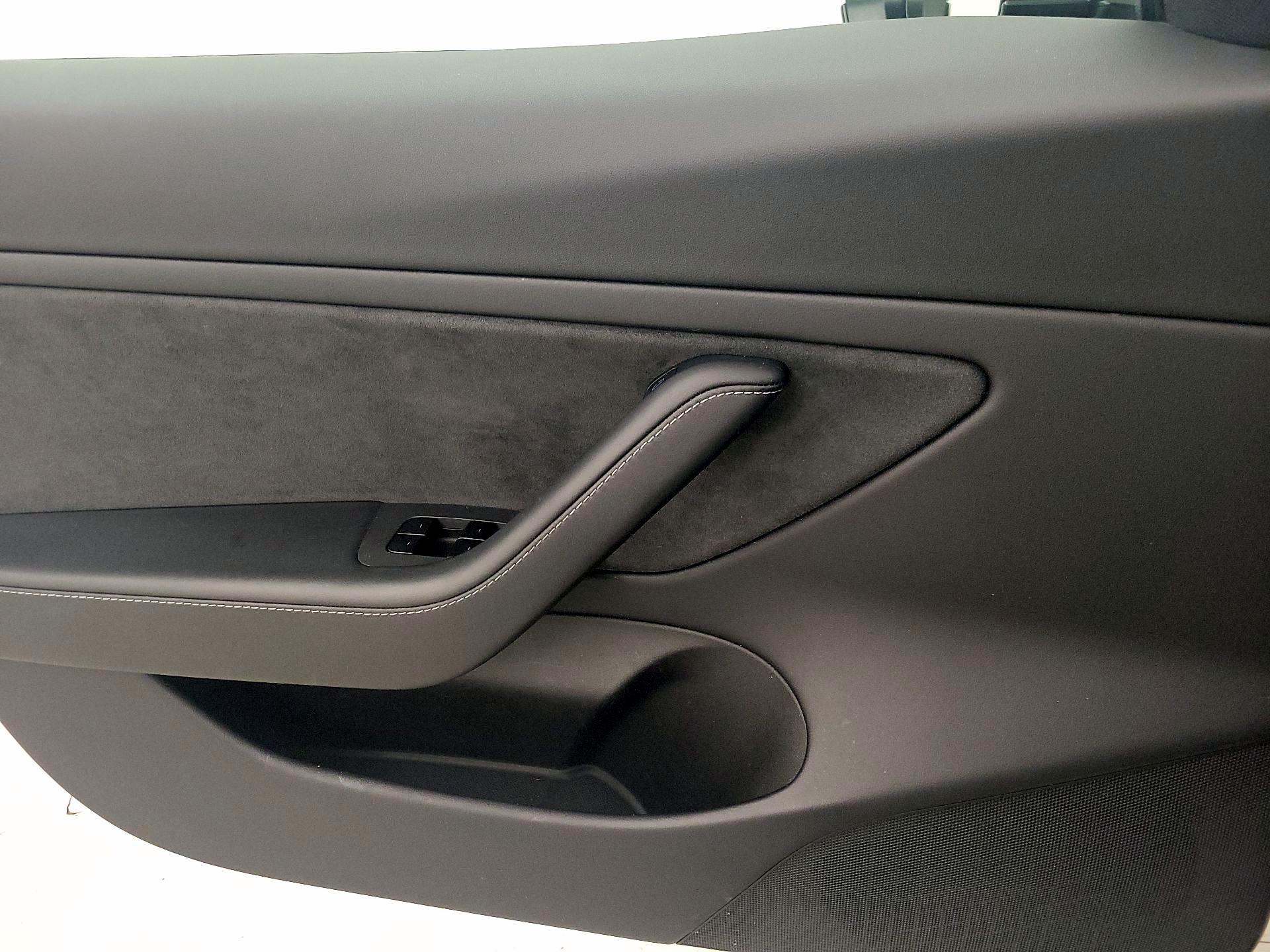 Thumbnail: 2021 Tesla Model 3 - 12