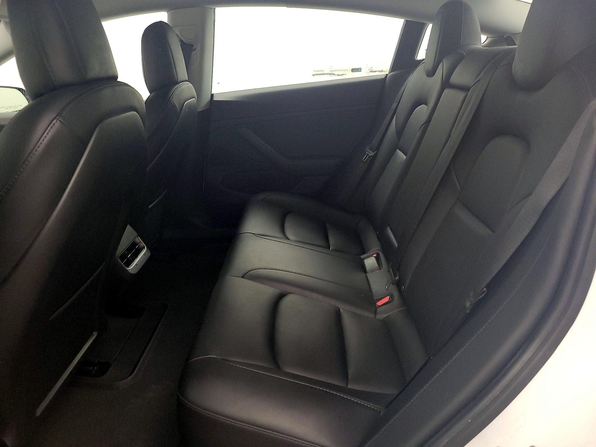 Thumbnail: 2021 Tesla Model 3 - 18