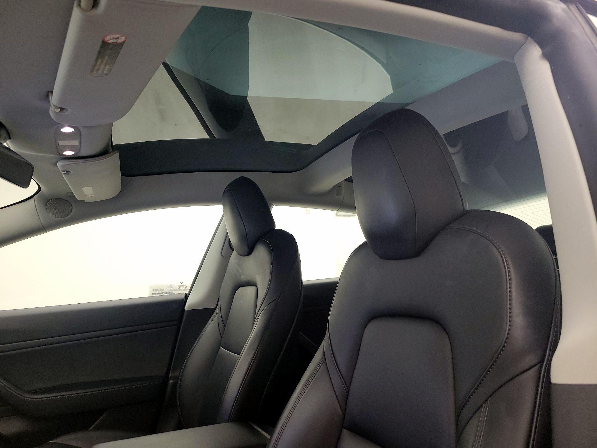 Thumbnail: 2019 Tesla Model 3 - 19