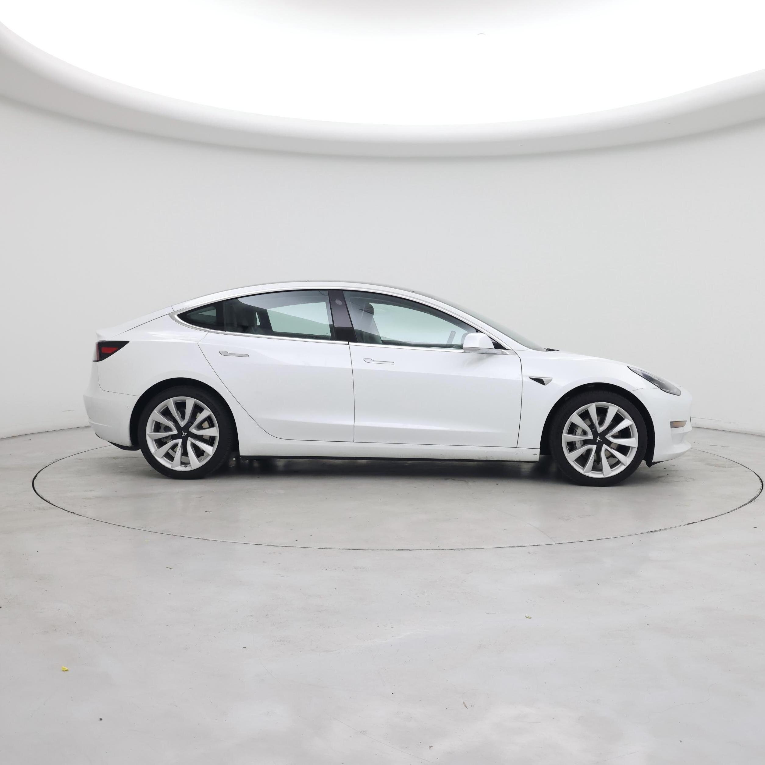 Thumbnail: 2019 Tesla Model 3 - 7