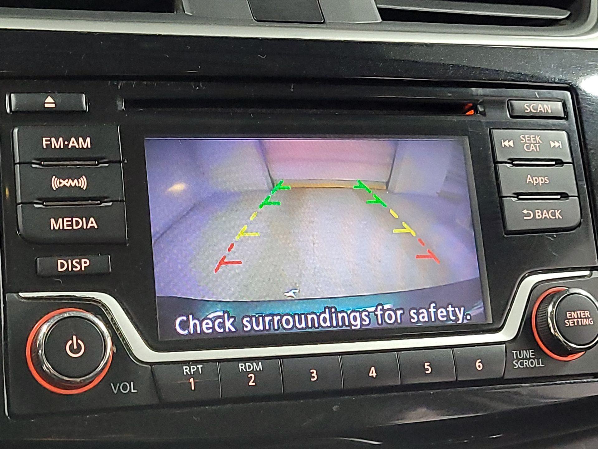 Thumbnail: 2016 Nissan Sentra - 13