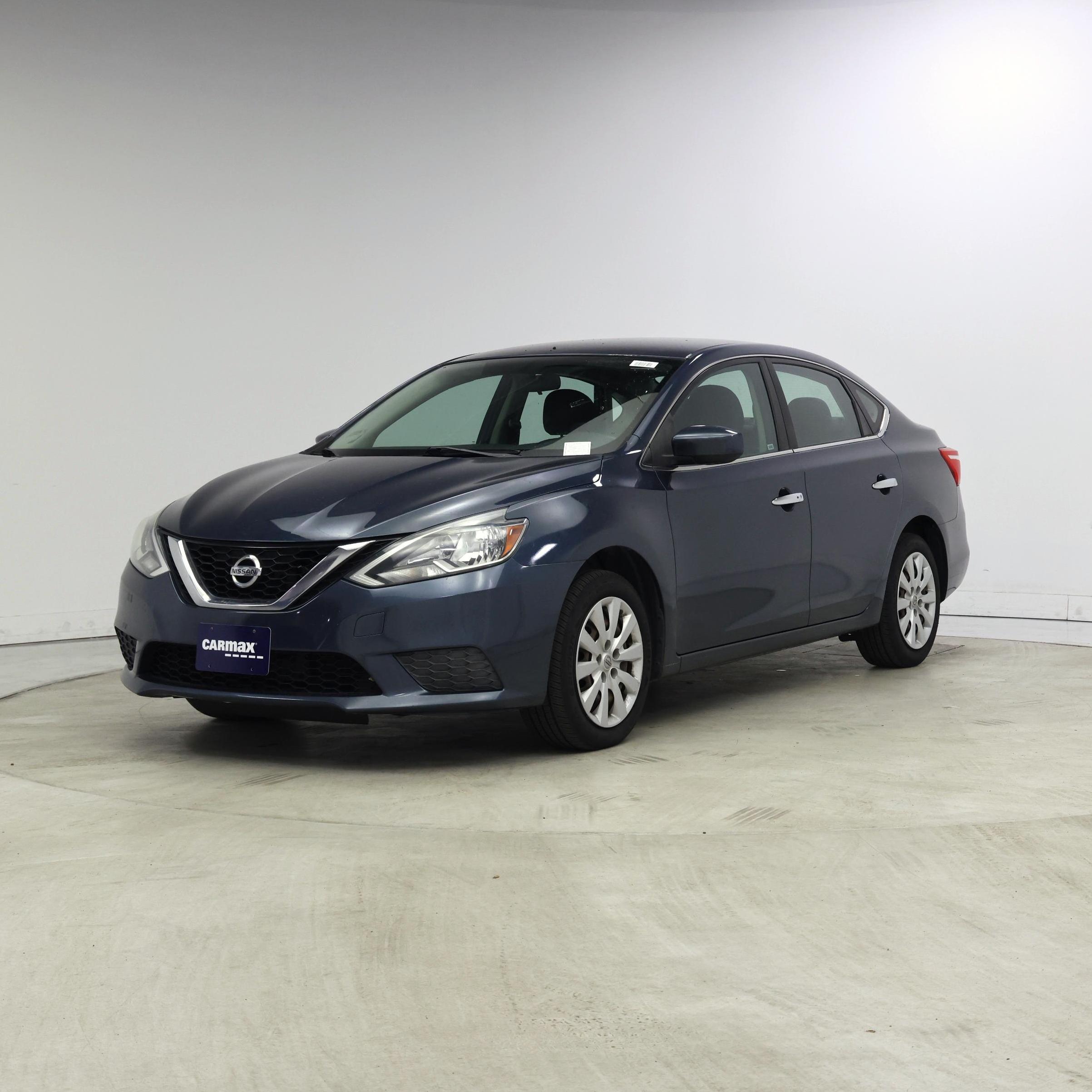 Thumbnail: 2016 Nissan Sentra - 4