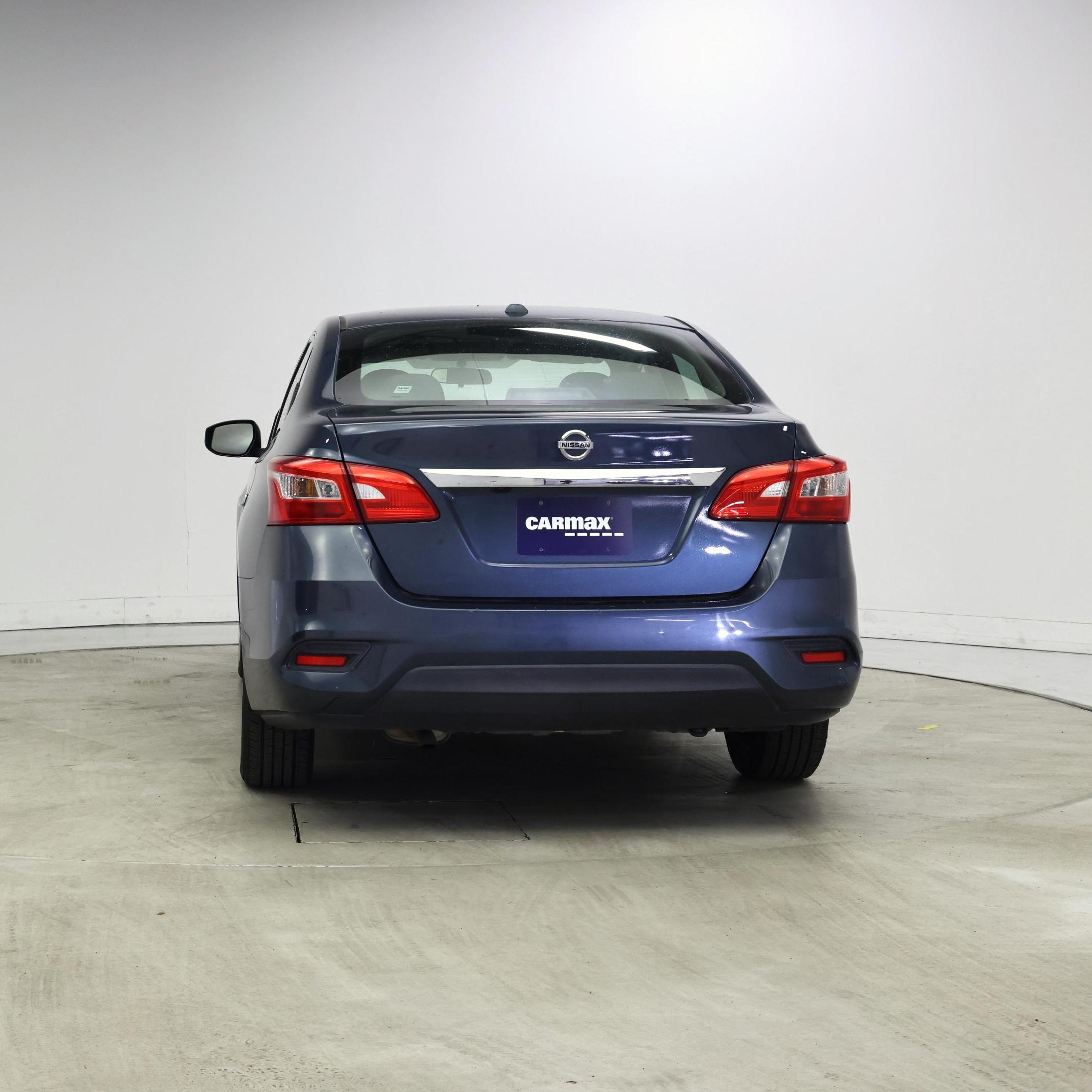 Thumbnail: 2016 Nissan Sentra - 6