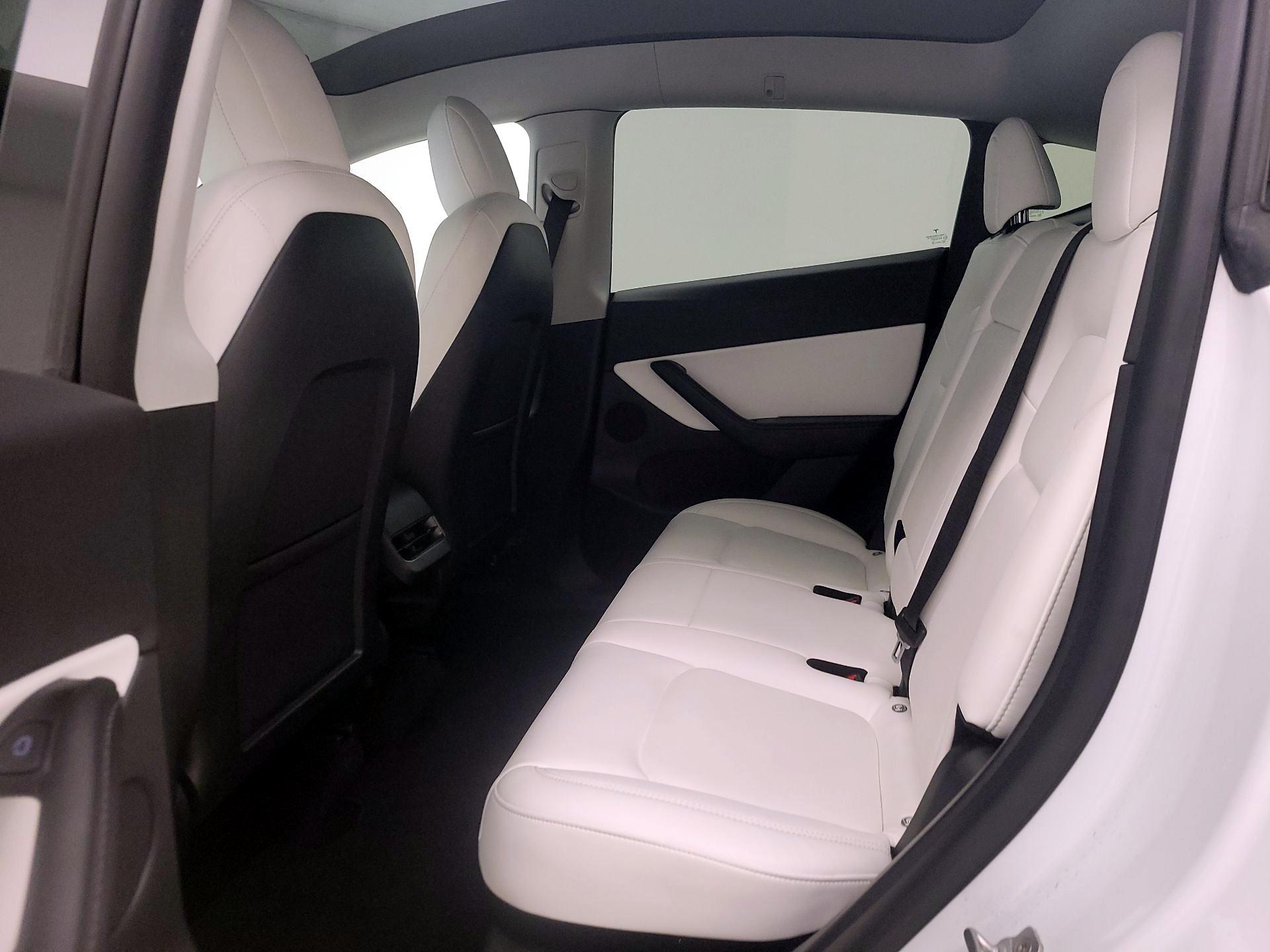 Thumbnail: 2022 Tesla Model 3 - 18