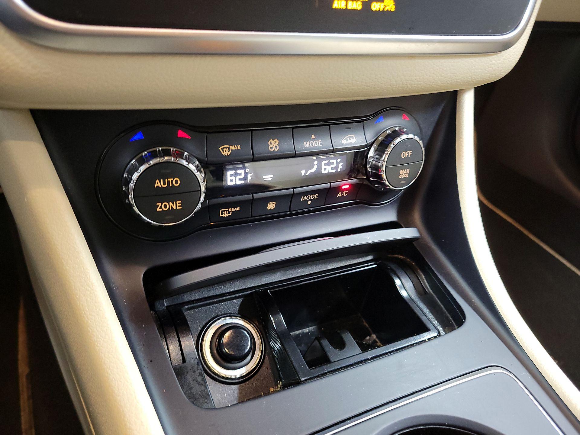 Thumbnail: 2016 Mercedes-Benz CLA - 13