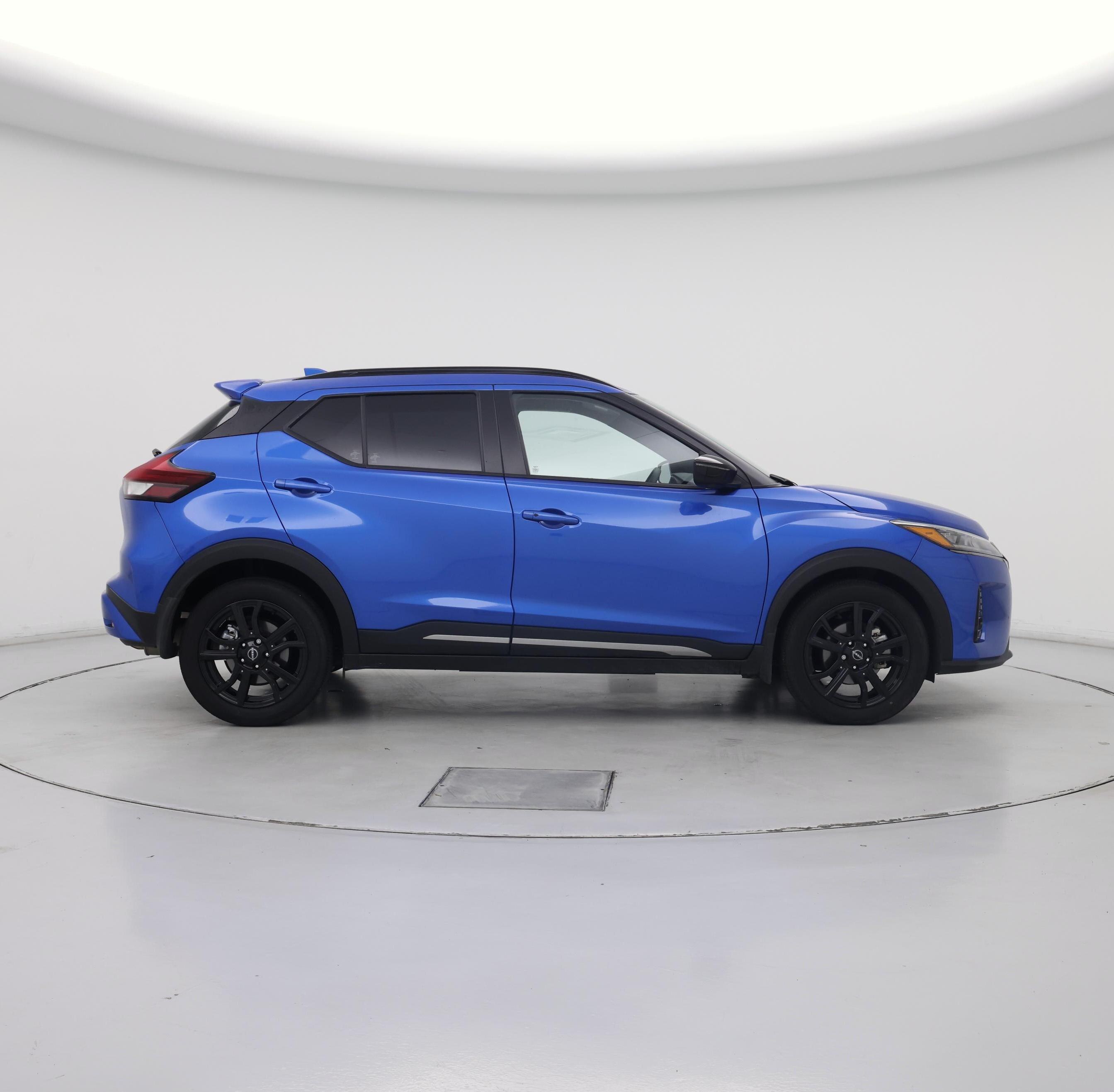 Thumbnail: 2024 Nissan Kicks - 7