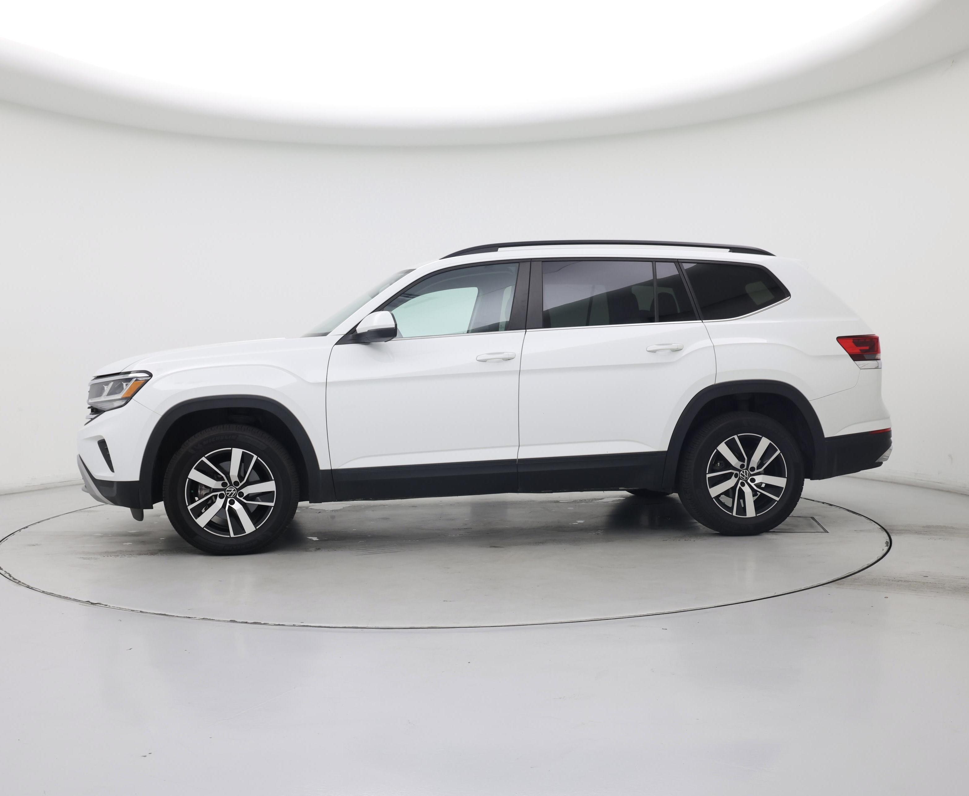 Thumbnail: 2022 Volkswagen Atlas - 3