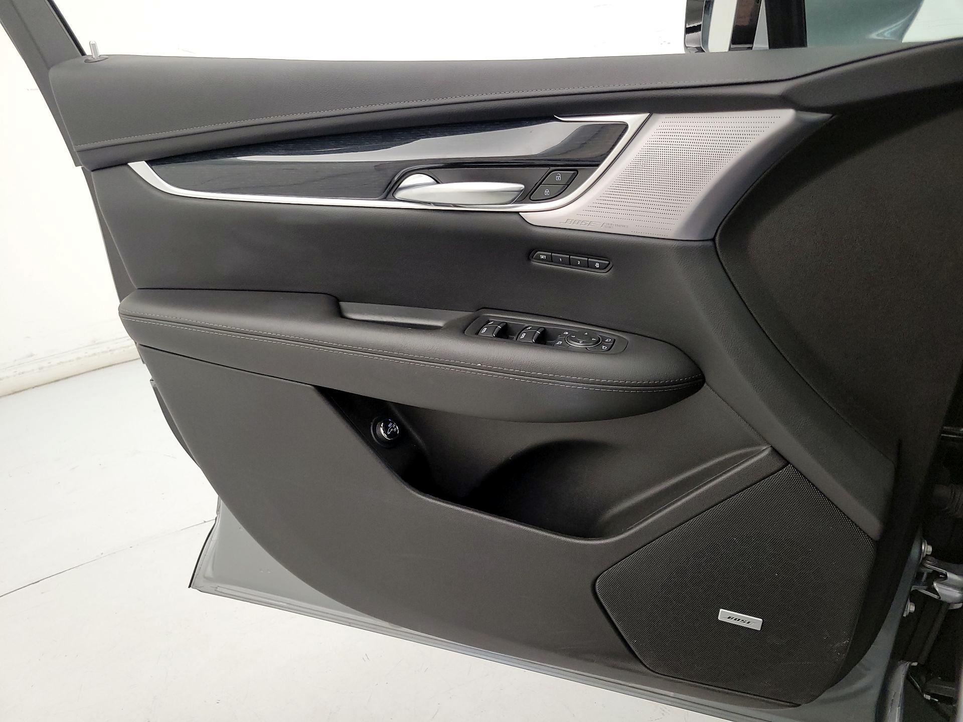 Thumbnail: 2025 Cadillac XT5 - 12